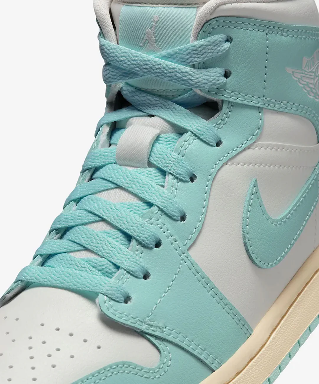 JORDAN | AIR JORDAN 1 MID { SAIL/LIGHT DEW-MUSLIN - Image 4