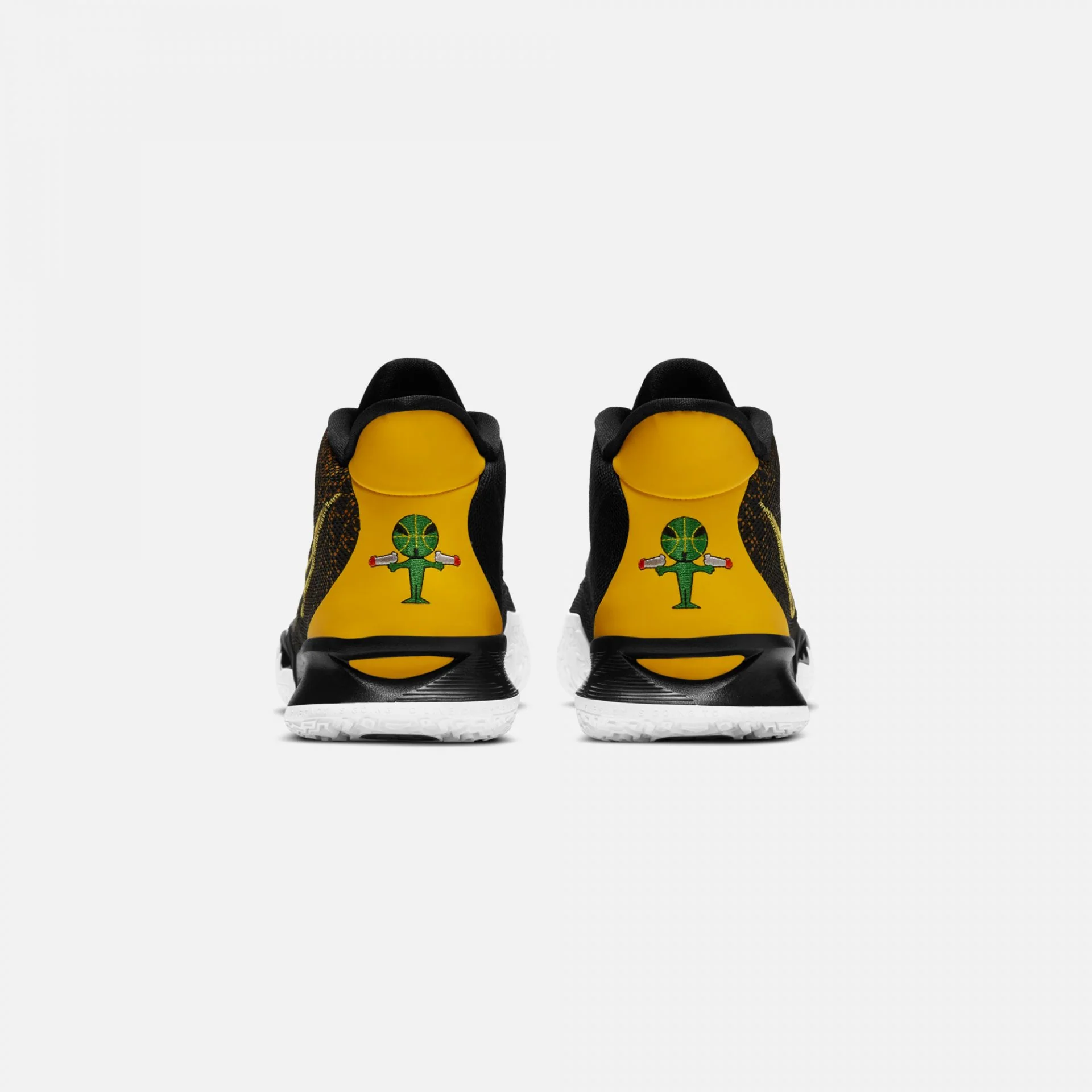 Nike | KYRIE 7 EP RAYGUNS - Image 3