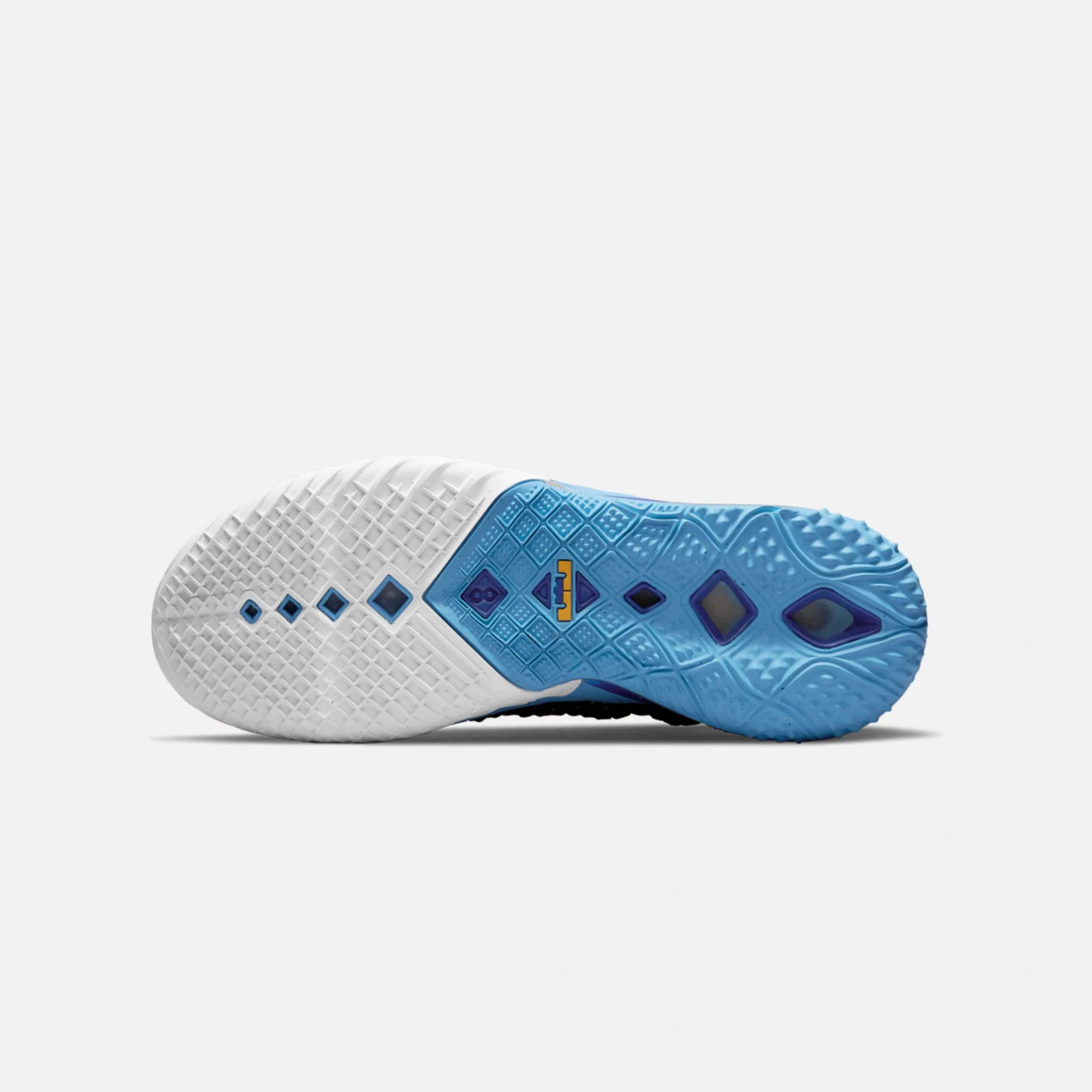 Nike | LEBRON 18 { DYNASTY - Image 4