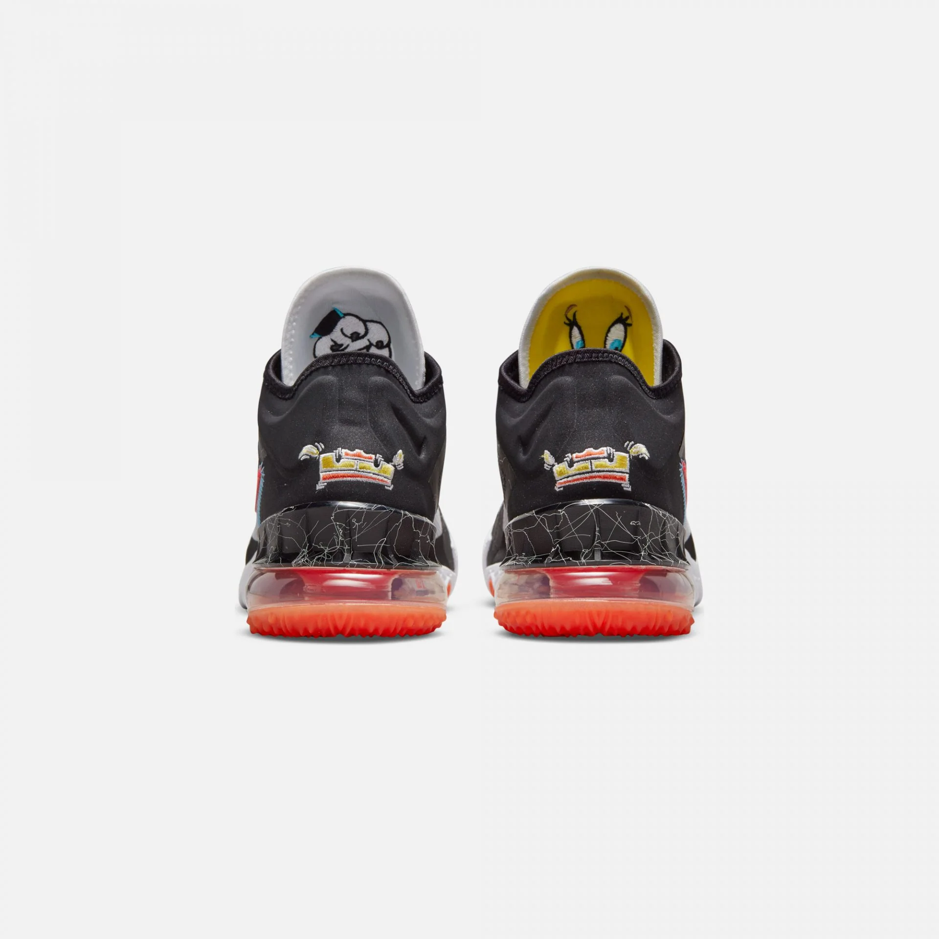 Nike | LEBRON 18 LOW SYLVESTER VS TWEETY - Image 4