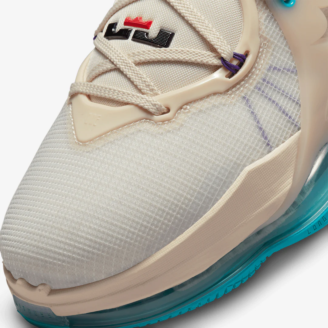 Nike | LEBRON 19  { PEARL WHITE/UNIVERSITY GOLD - Image 4