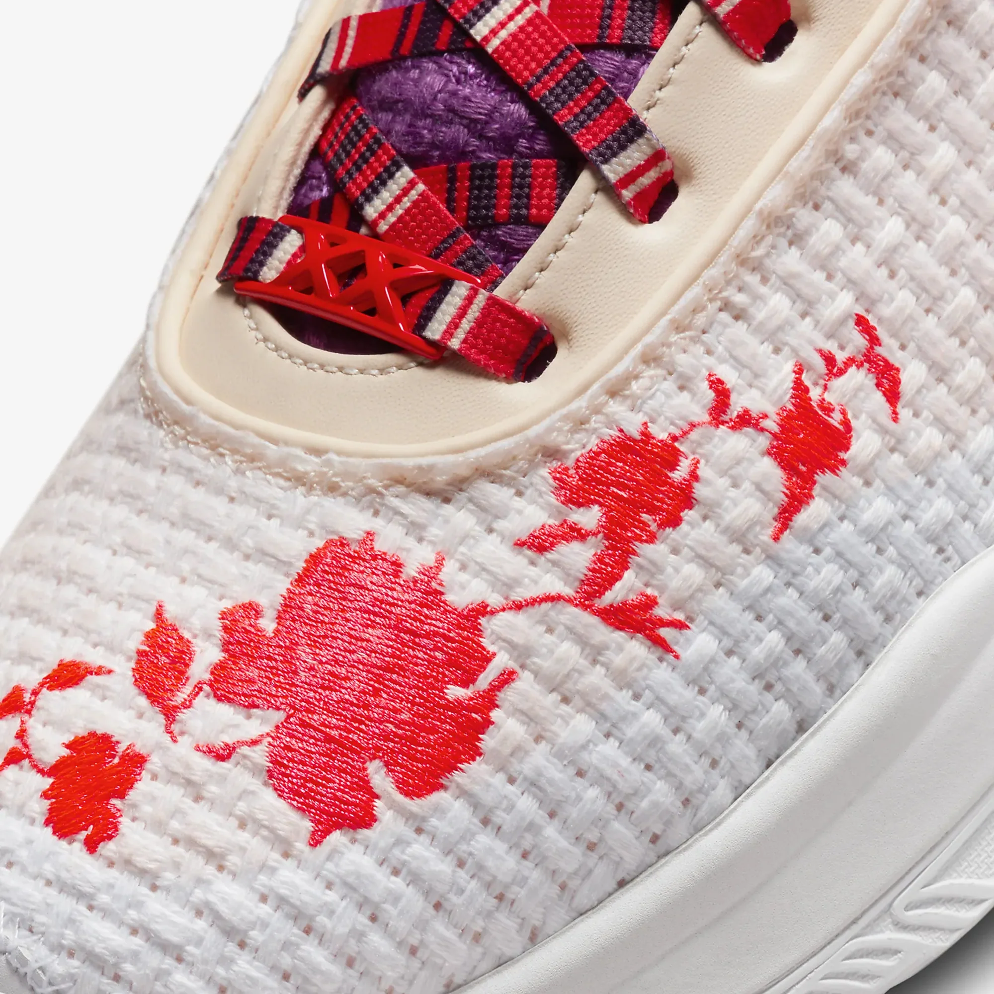 Nike | LEBRON XX PREMIUM EP { GUAVA ICE/BRIGHT CRIMSON-BORDEAUX - Image 4