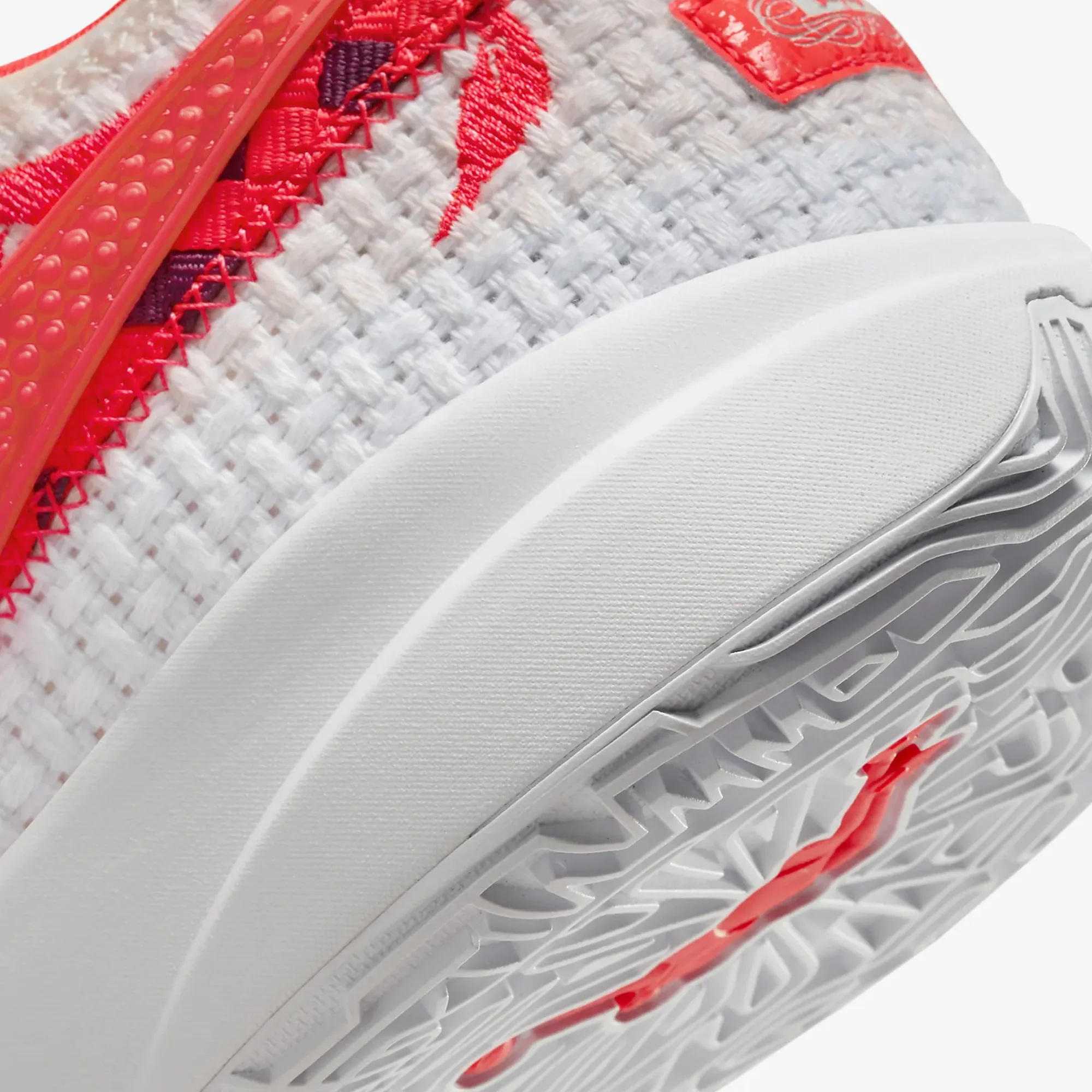Nike | LEBRON XX PREMIUM EP { GUAVA ICE/BRIGHT CRIMSON-BORDEAUX - Image 5
