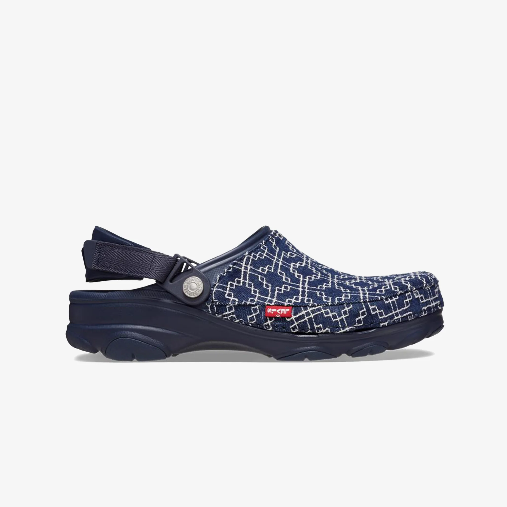 Crocs | LEVIS X CROCS ALL TERRAIN CLOG { NAVY