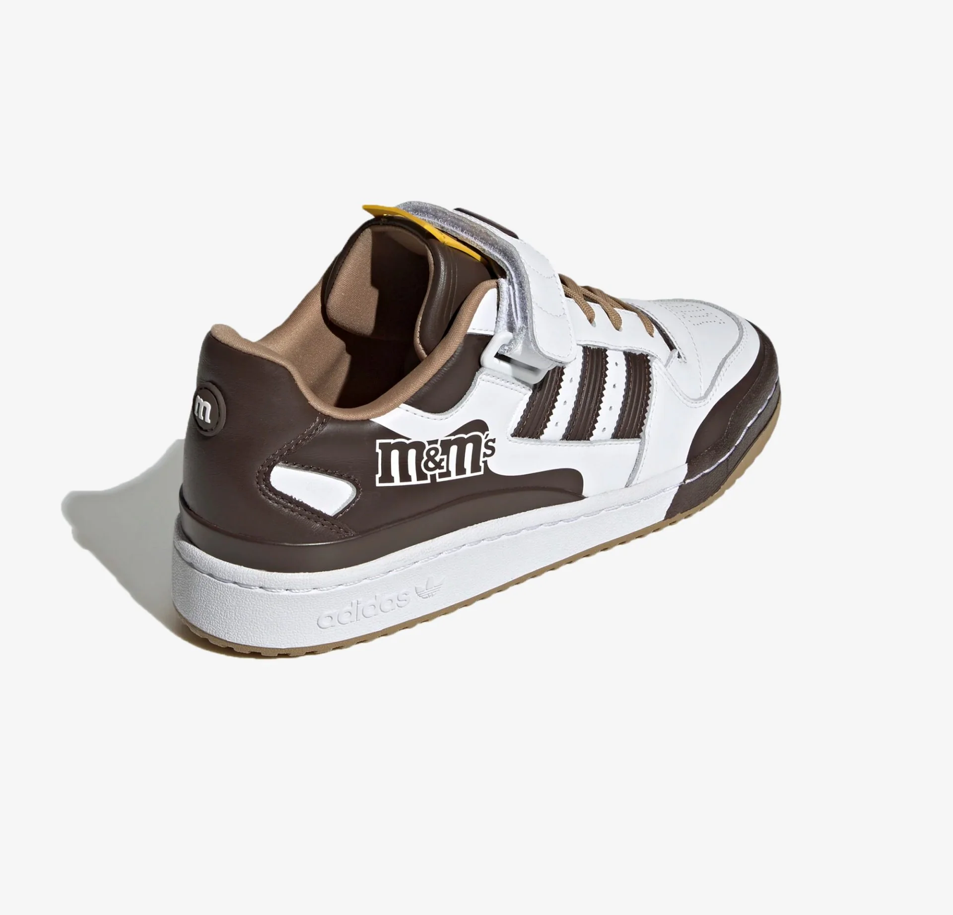 Adidas Originals | M&M'S BRAND FORUM LOW 84 { DARK BROWN / CLOUD WHITE - Image 3