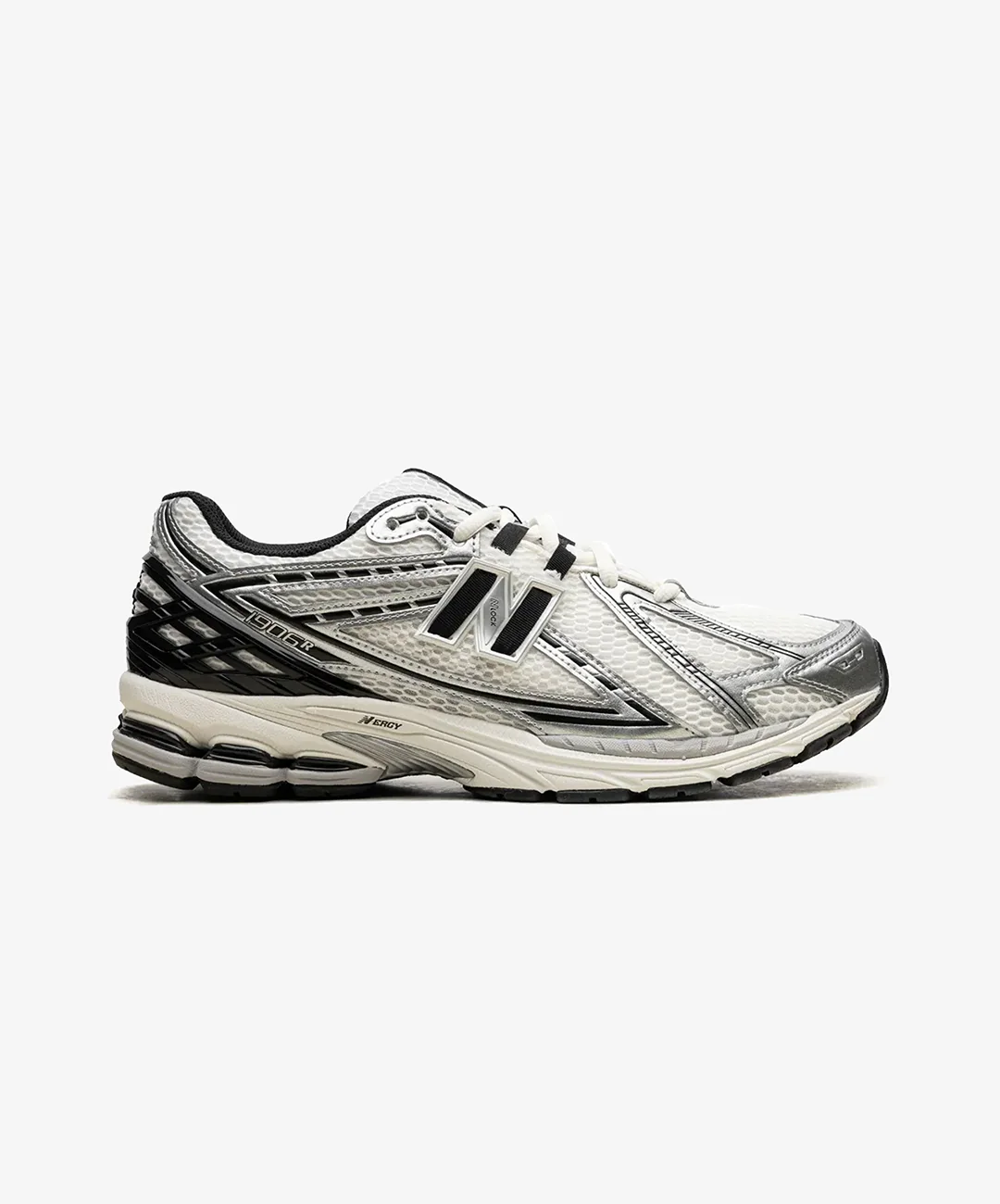 New Balance | 1906 { METALLIC SILVER/BLACK