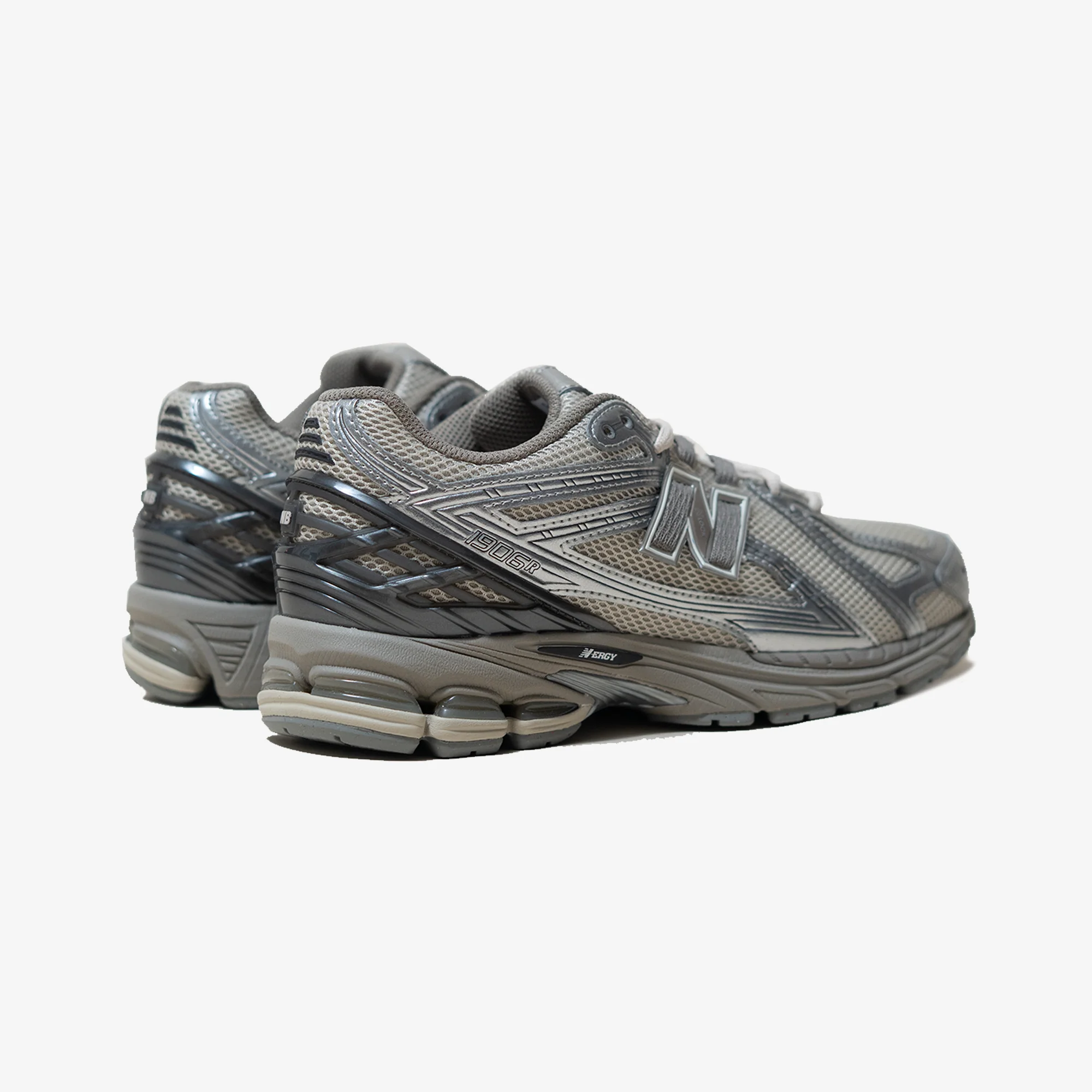 New Balance | 1906R { GREY/SILVER - Image 4