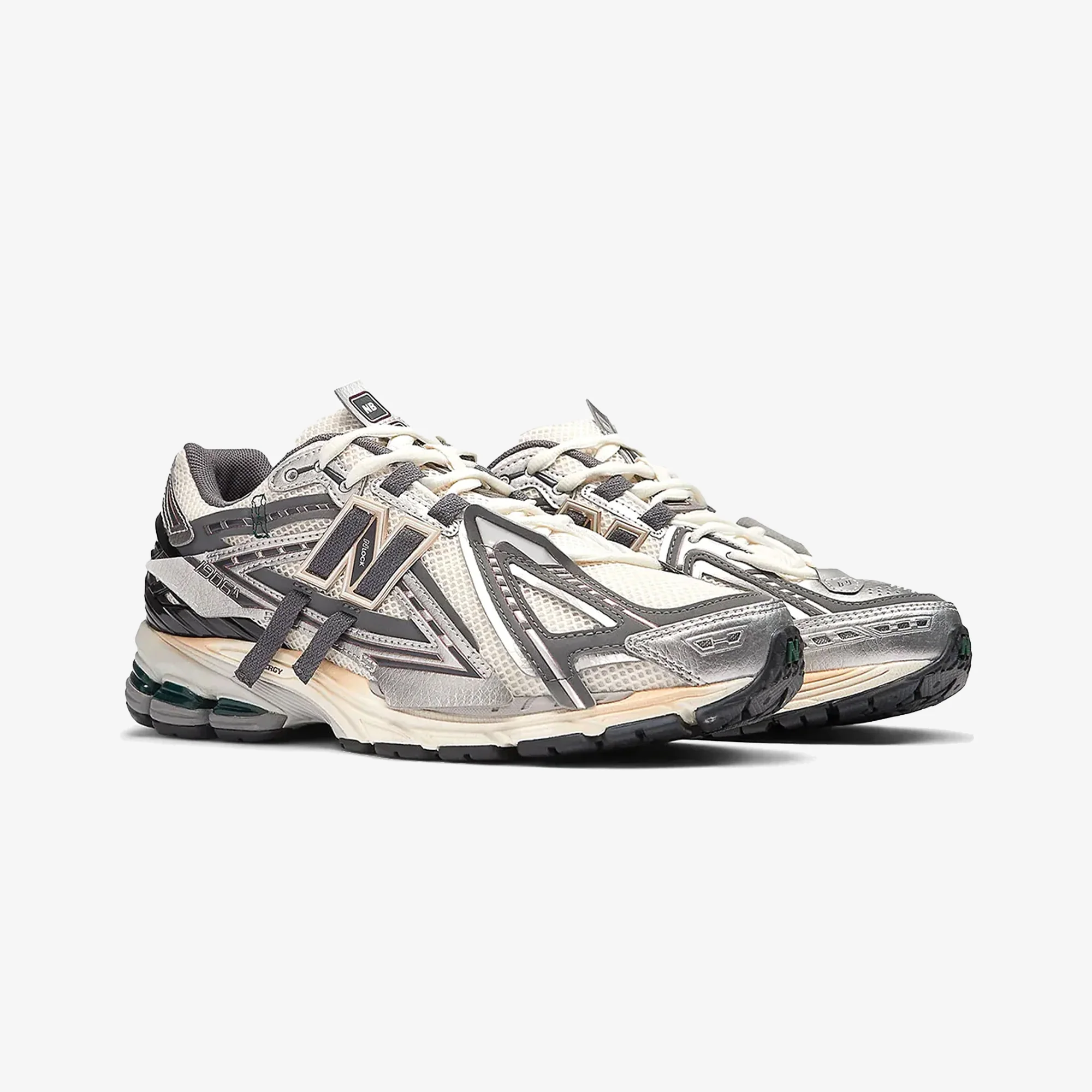 New Balance | 1906 { SILVER METALLIC - Image 3