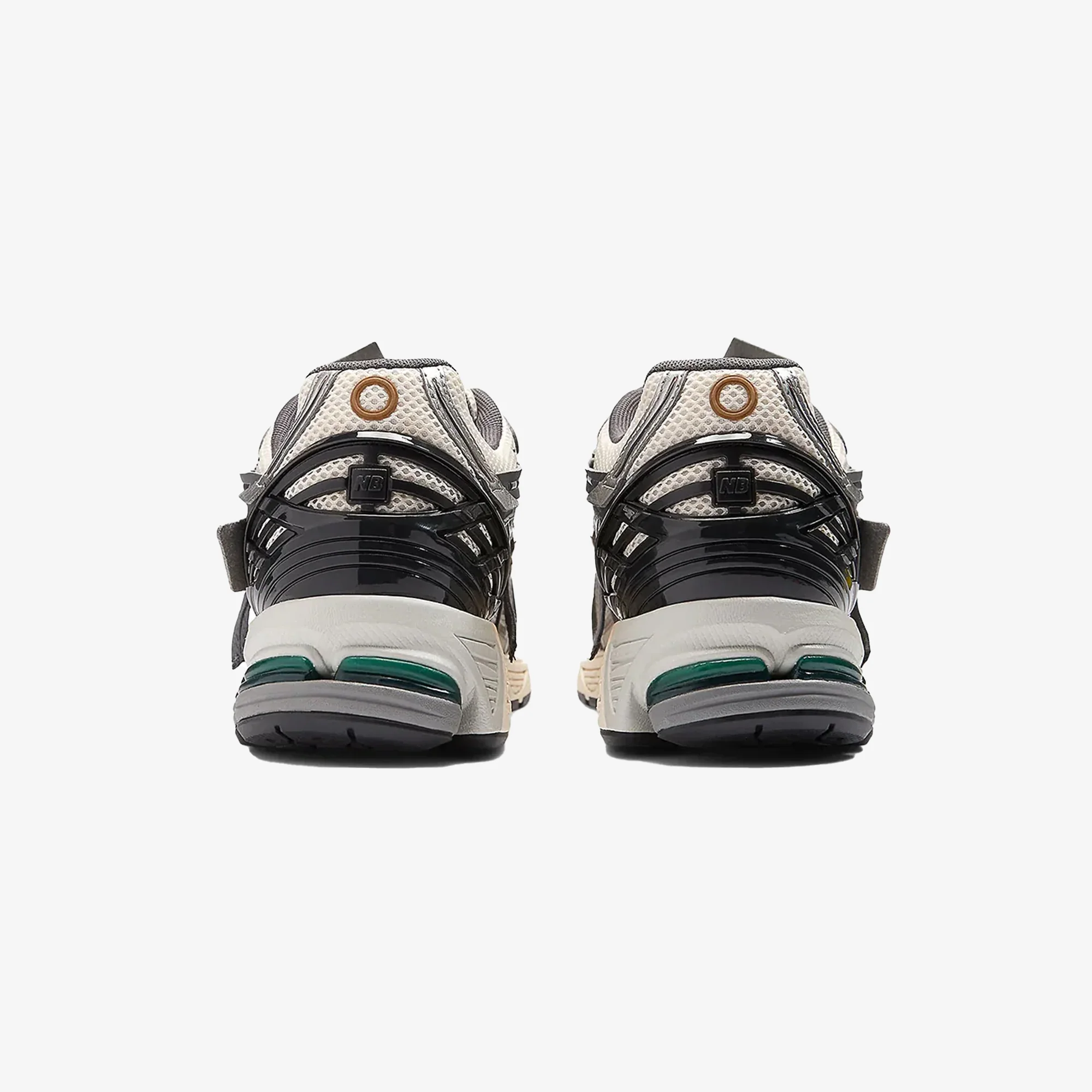New Balance | 1906 { SILVER METALLIC - Image 4