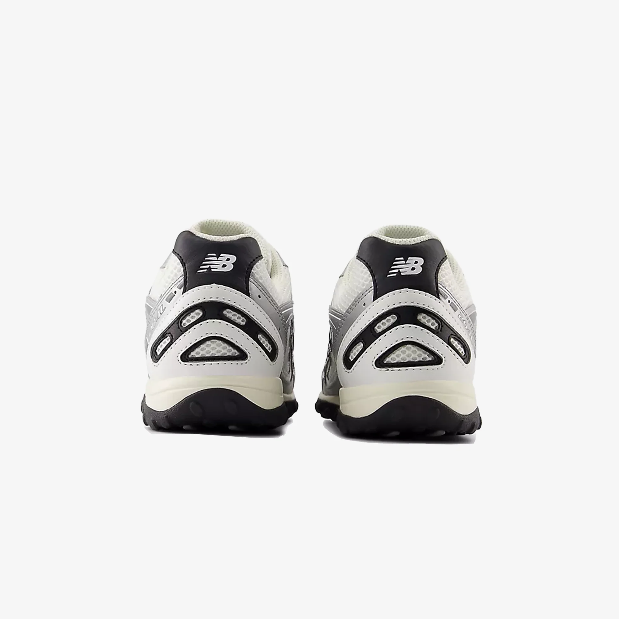 New Balance | 204L { SILVER METALLIC/BLACK - Image 4