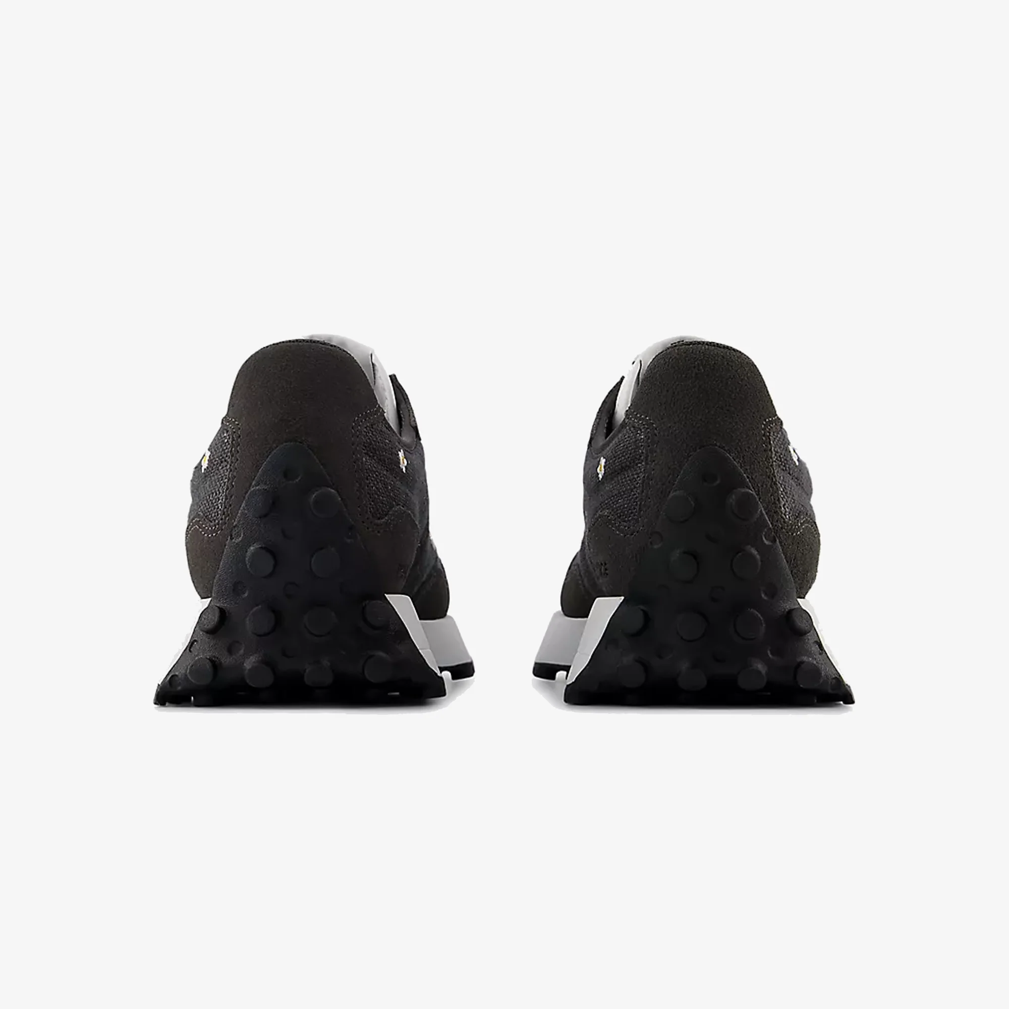New Balance | 327 { BLACK CEMENT/WHITE - Image 3
