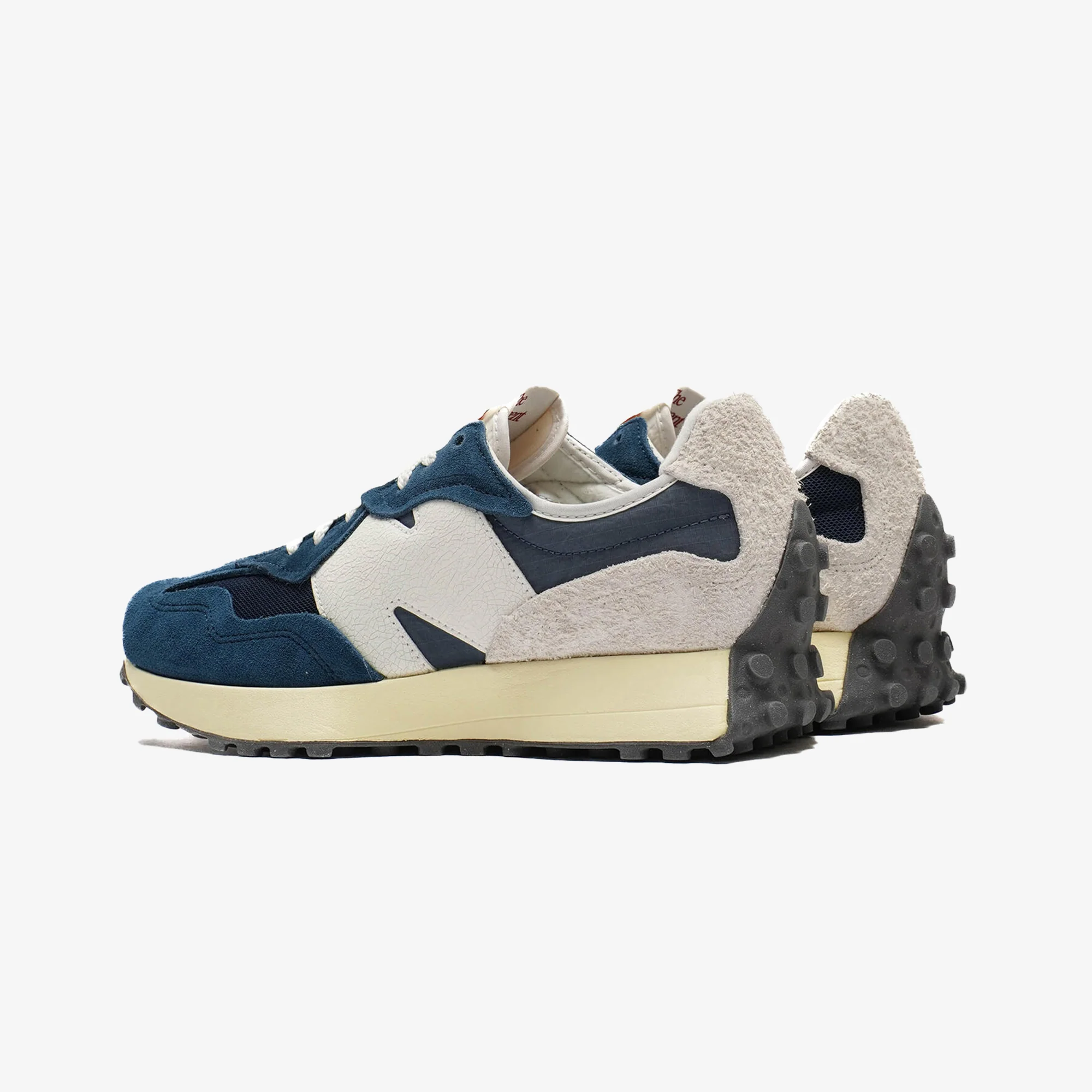 New Balance | 327 { NAVY BLUE - Image 3