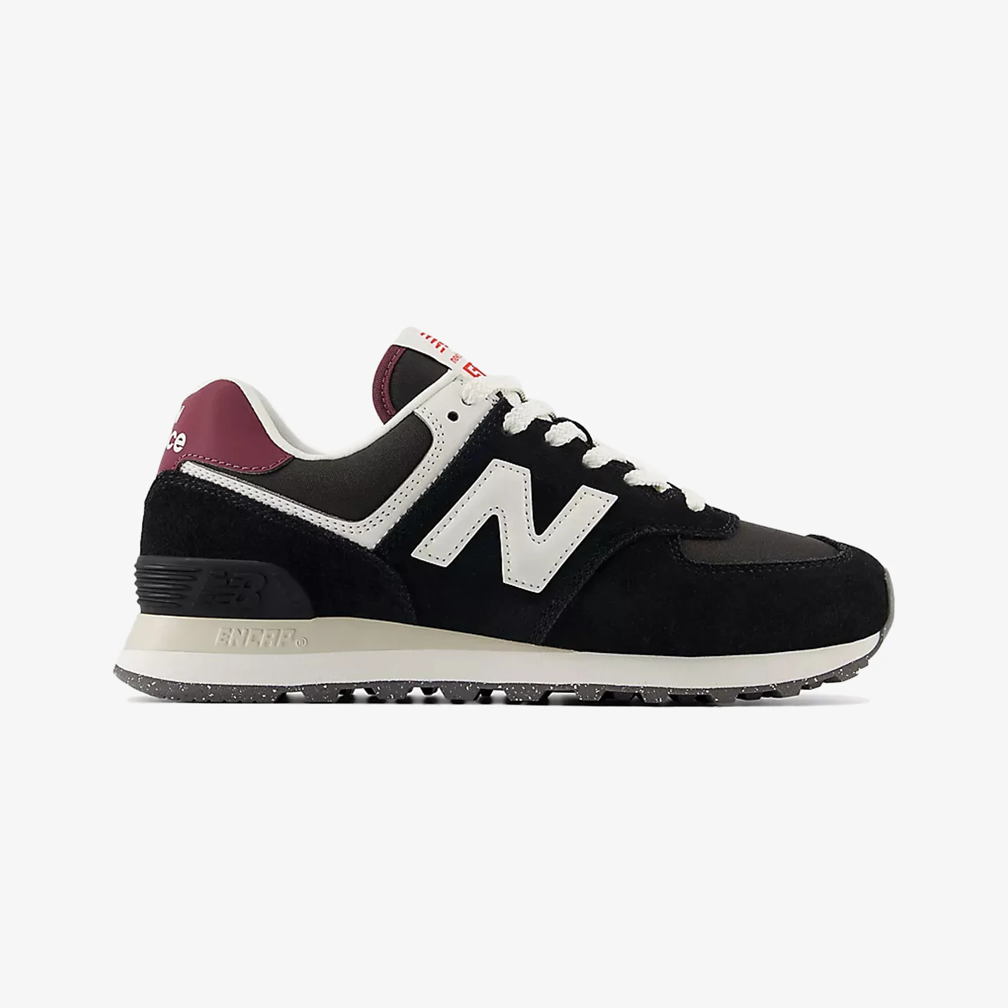 New Balance | 574 { BLACK/WHITE