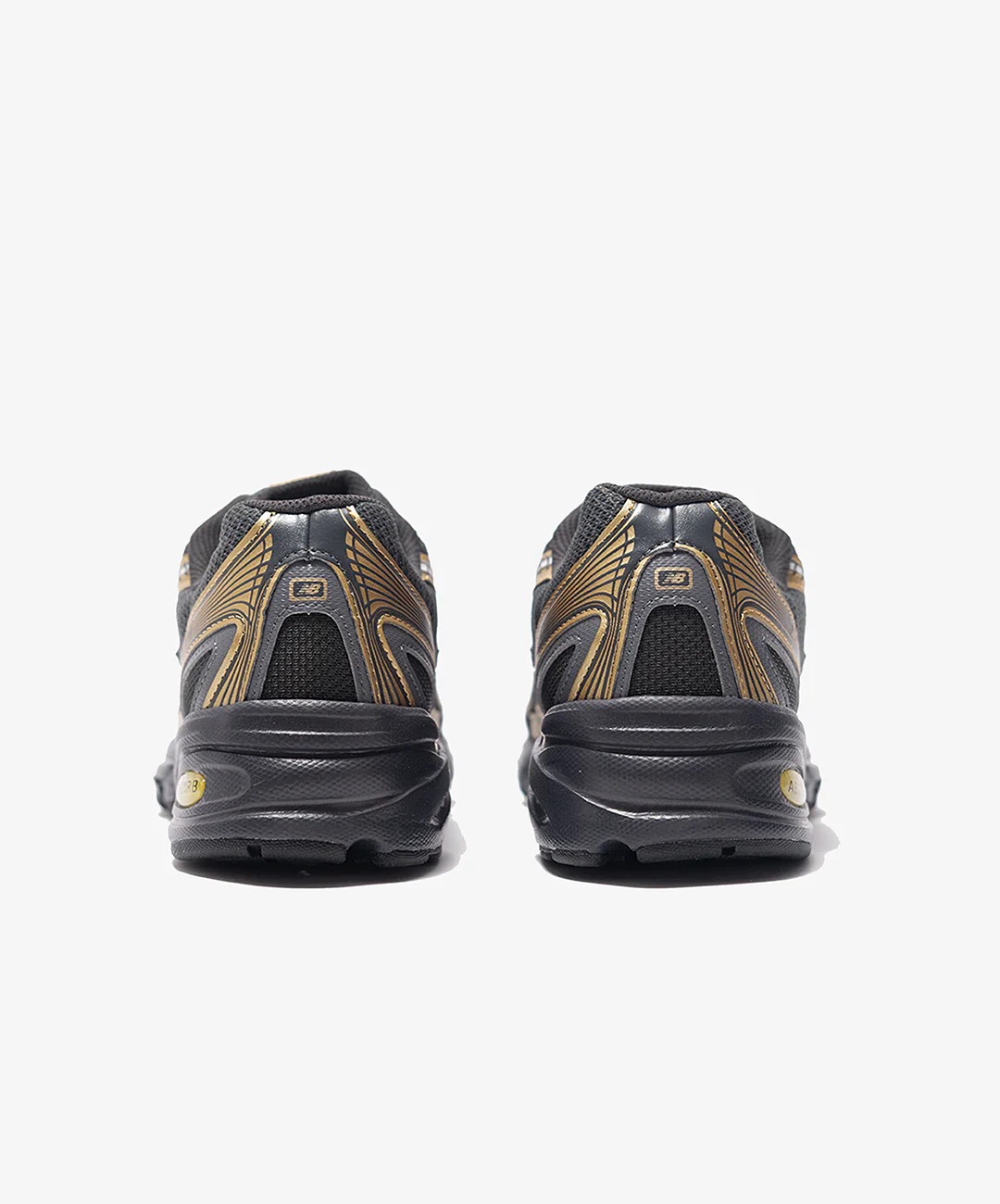 New Balance | 740 { GOLD/BLACK - Image 4