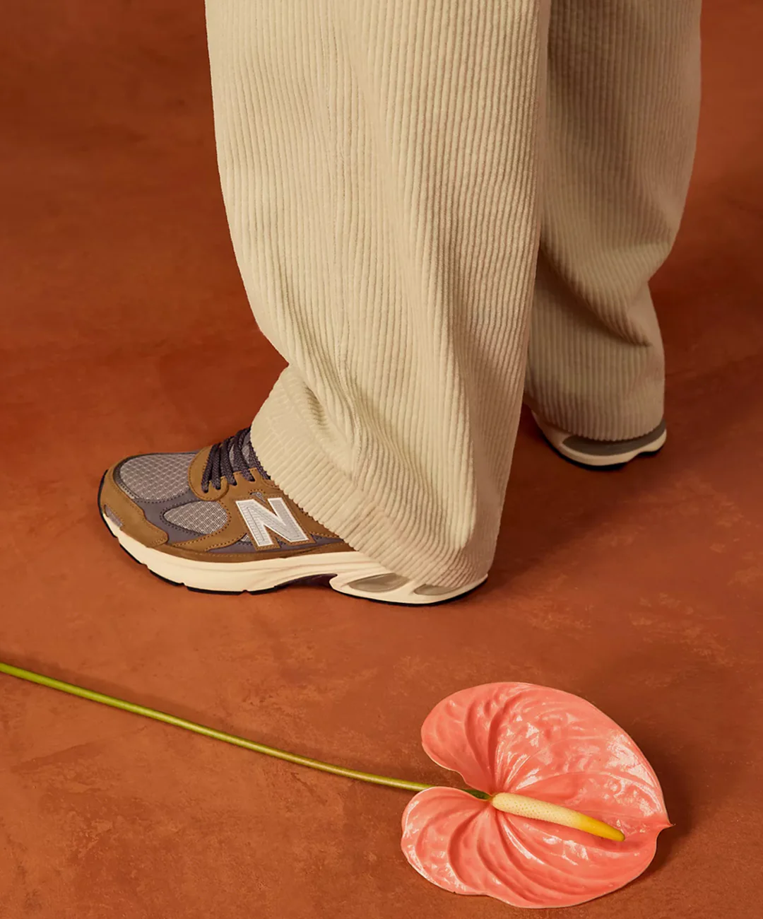 New Balance | LUNAR NEW YEAR 2010 { RAW LEATHER/SHADOW GREY/SHADOW RED - Image 5