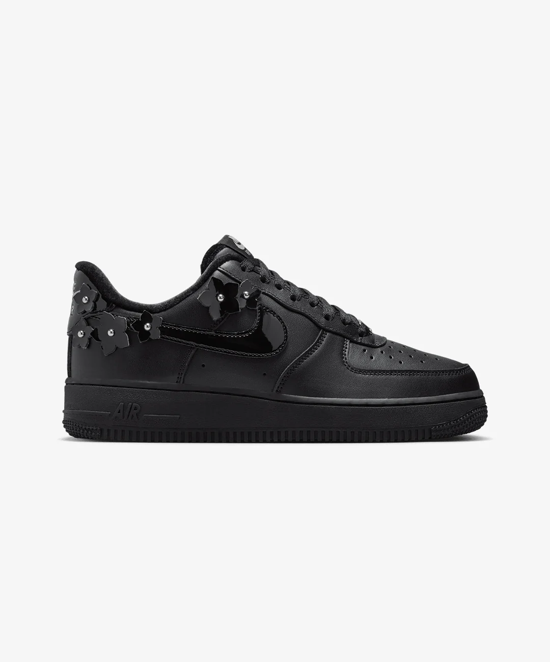 Nike | AIR FORCE 1 '07 { BLACK/BLACK-OFF NOIR-METALLIC SILVER
