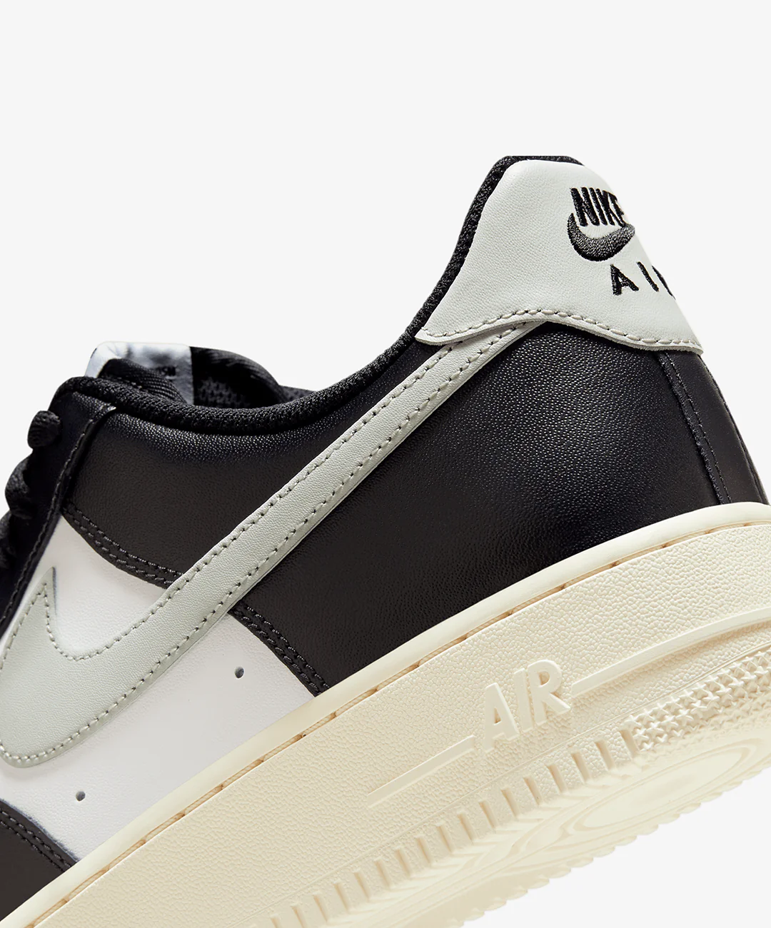 Nike | AIR FORCE 1 '07 { WHITE/LIGHT SILVER-COCONUT MILK-BLACK - Image 6