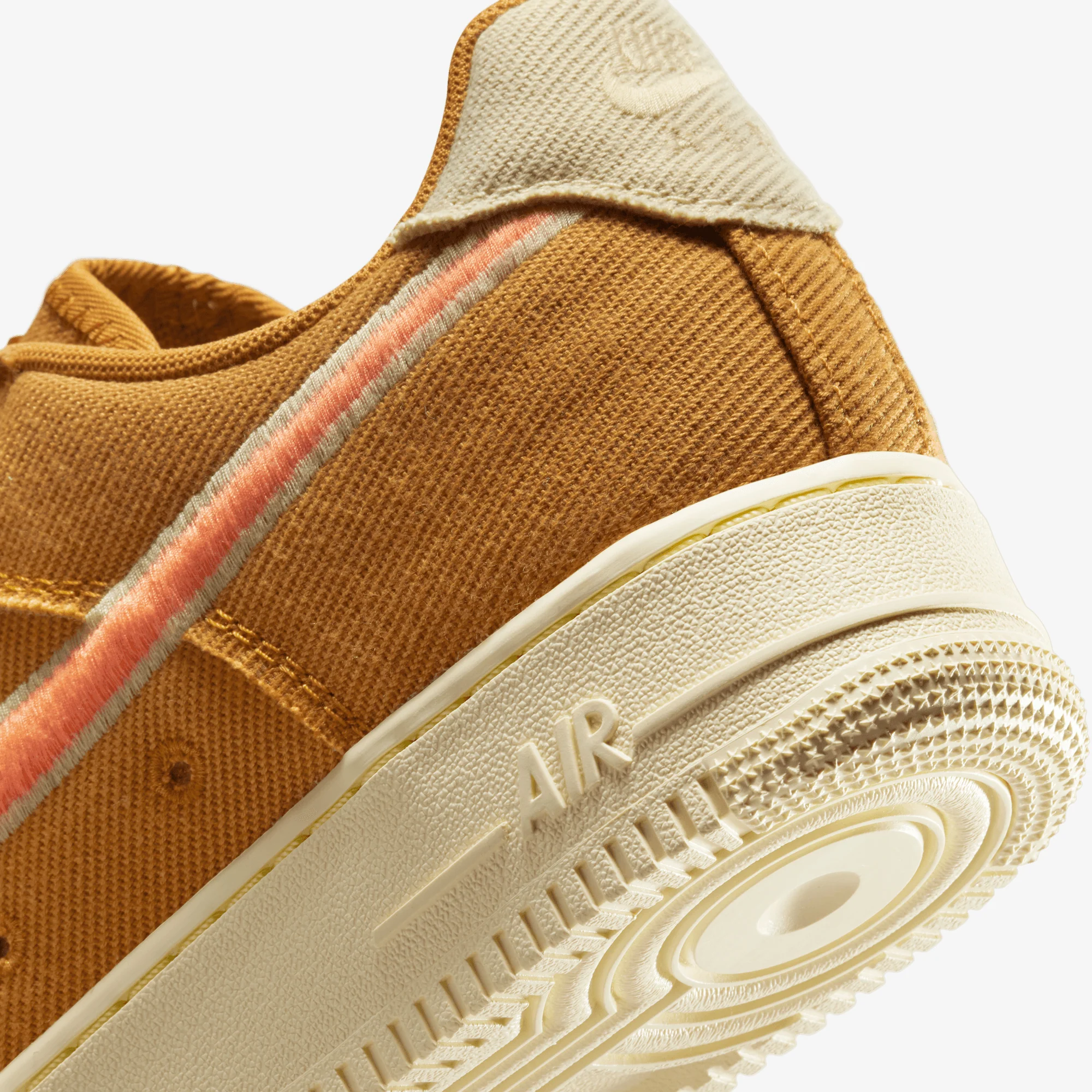 NIKE | AIR FORCE 1 LOW CANVAS { WHEAT/ORANGE TRANCE-TEAM GOLD-ALABASTER - Image 6