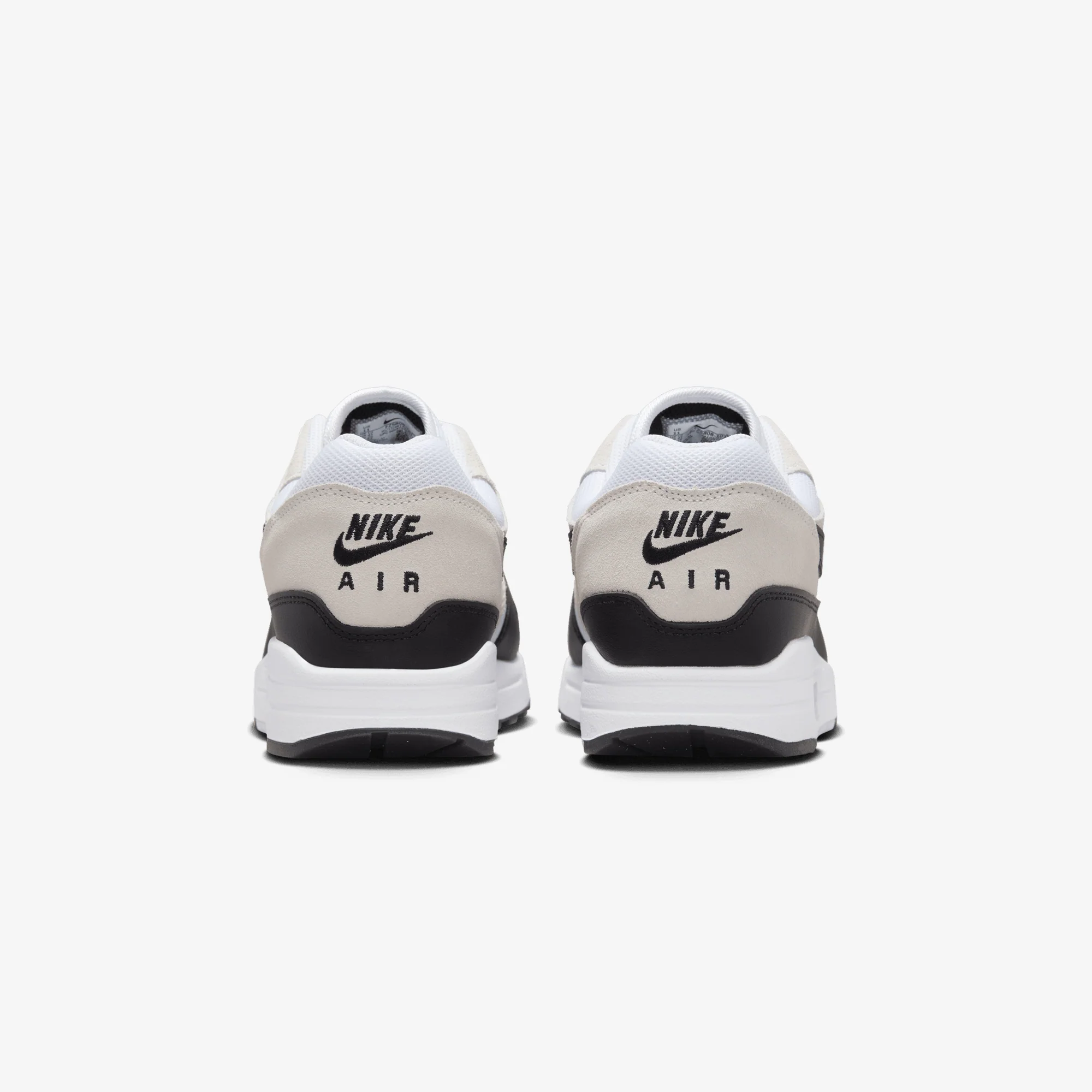 NIKE | AIR MAX 1 ESSENTIAL { WHITE/BLACK-SUMMIT WHITE - Image 4