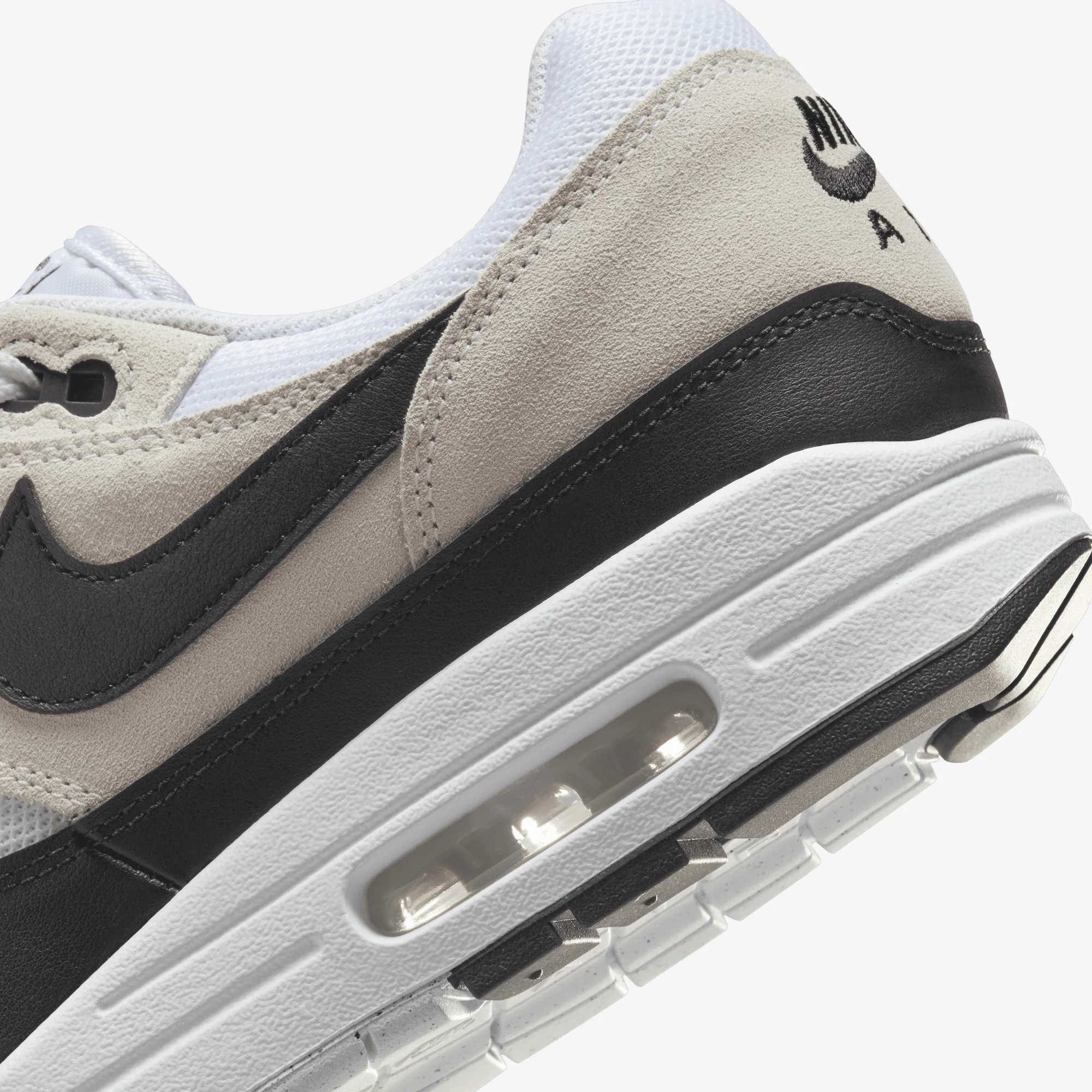 NIKE | AIR MAX 1 ESSENTIAL { WHITE/BLACK-SUMMIT WHITE - Image 5