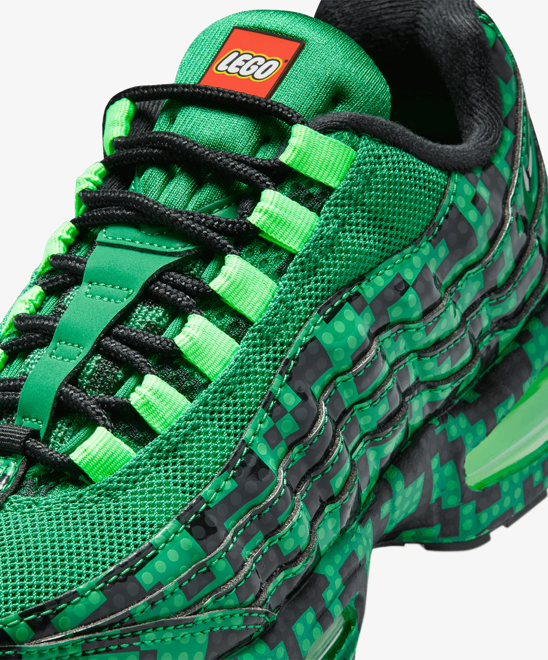 Nike | AIR MAX 95 X LEGO® COLLECTION (GS) { LUCKY GREEN/METALLIC SILVER-BLACK - Image 5