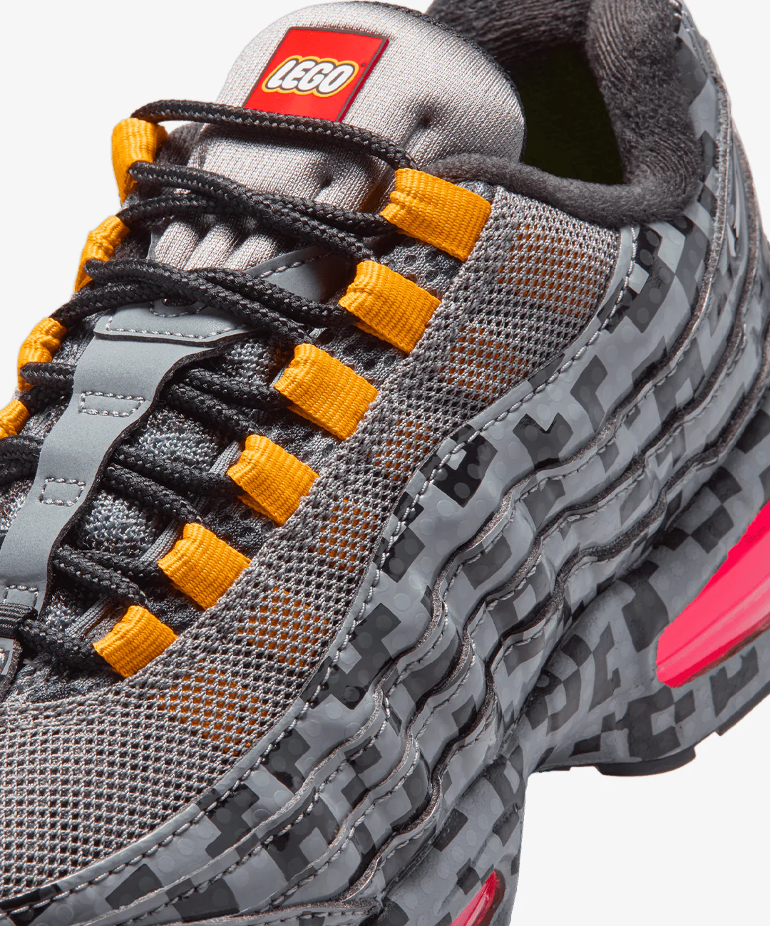 Nike | AIR MAX 95 X LEGO® COLLECTION (GS) { SMOKE GREY/METALLIC SILVER-BLACK - Image 5