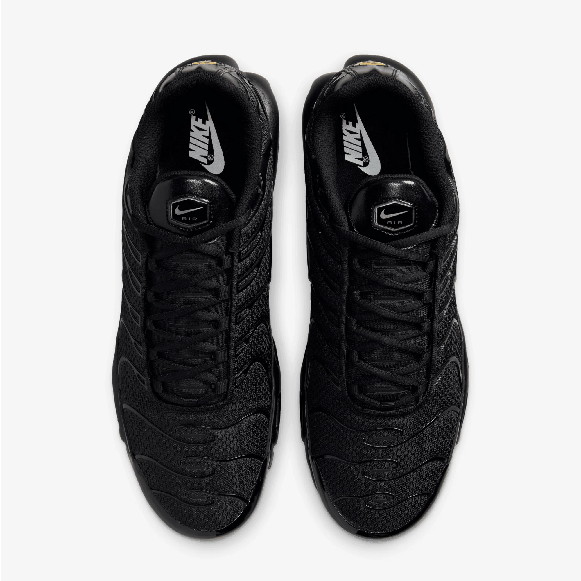 NIKE | AIR MAX PLUS { BLACK/BLACK-BLACK - Image 2