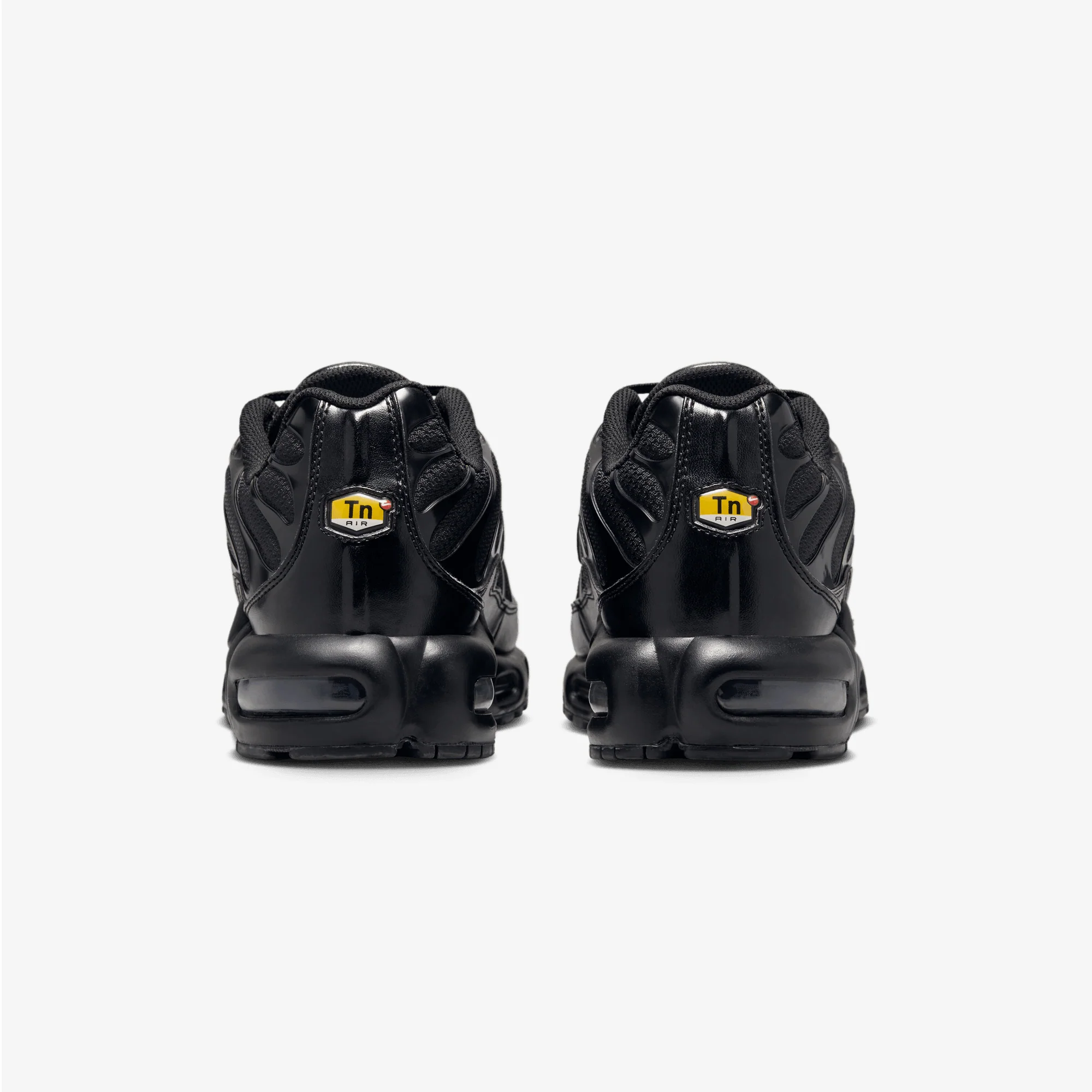 NIKE | AIR MAX PLUS { BLACK/BLACK-BLACK - Image 4