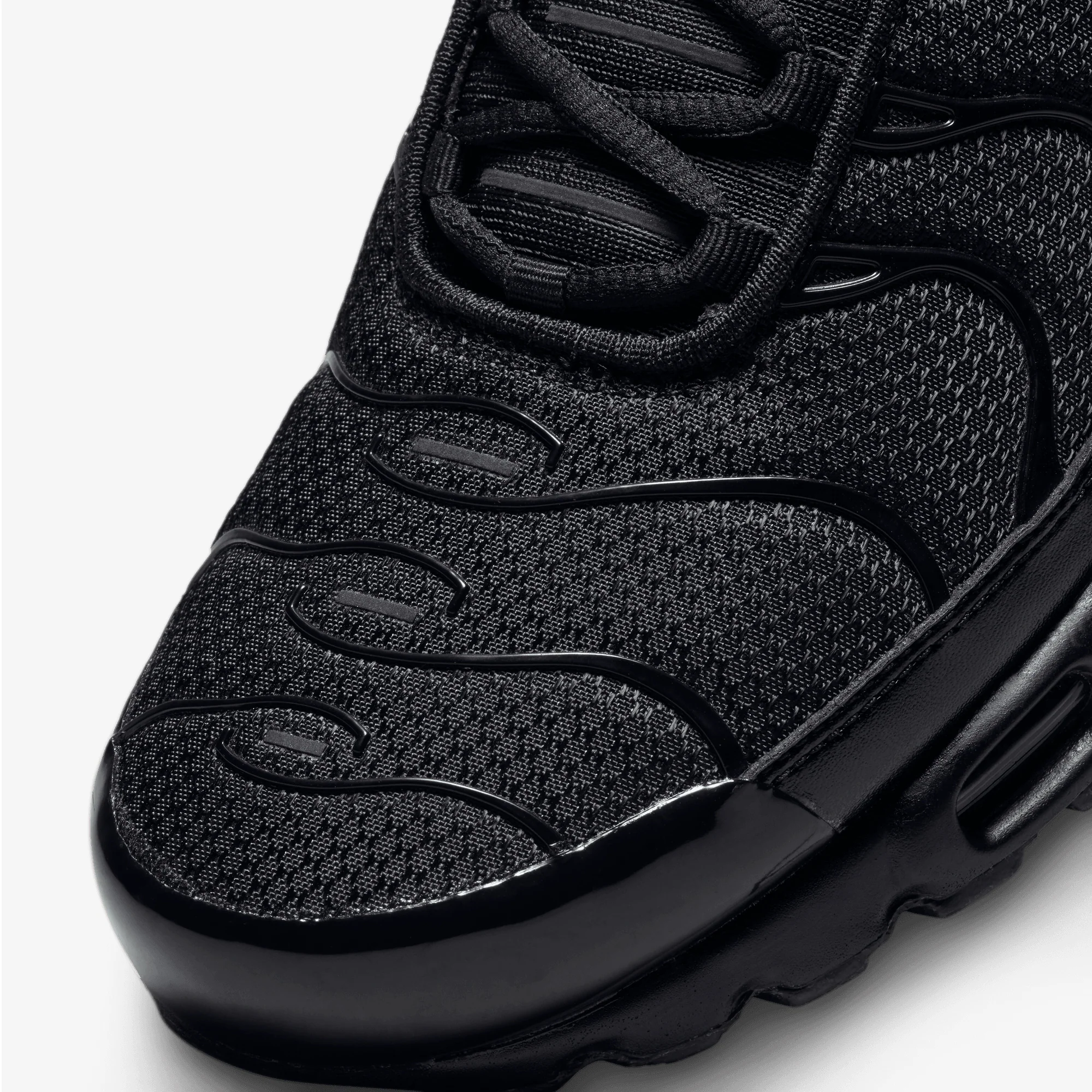 NIKE | AIR MAX PLUS { BLACK/BLACK-BLACK - Image 5
