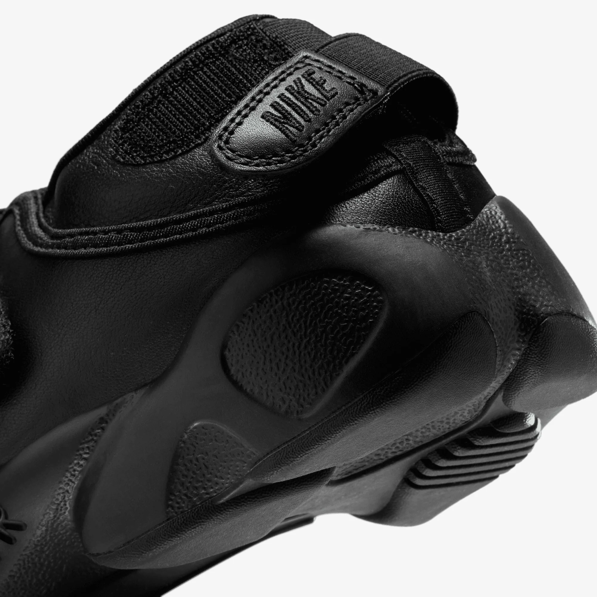 NIKE | AIR RIFT { BLACK/BLACK - Image 6