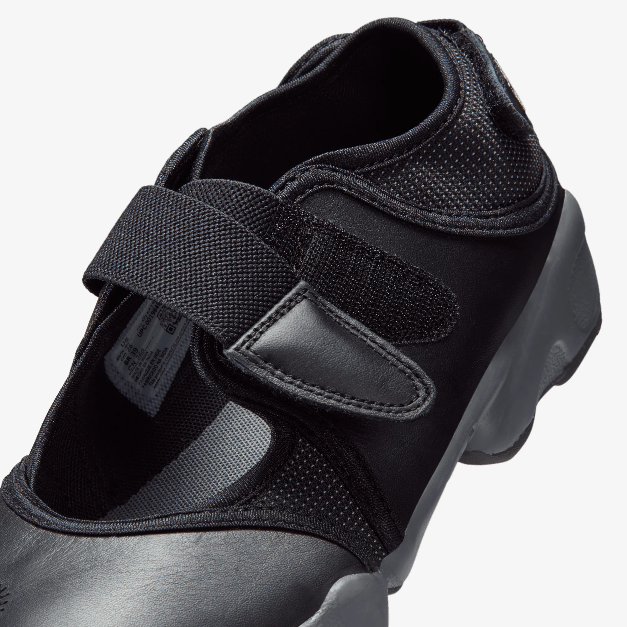 NIKE | AIR RIFT { BLACK/IRON GREY-REFLECT SILVER - Image 5