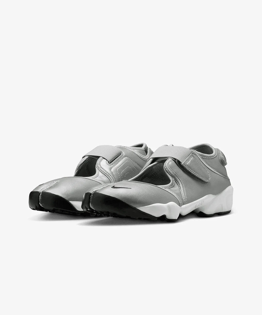 NIKE | AIR RIFT { METALLIC SILVER/SAIL-BLACK - Image 3