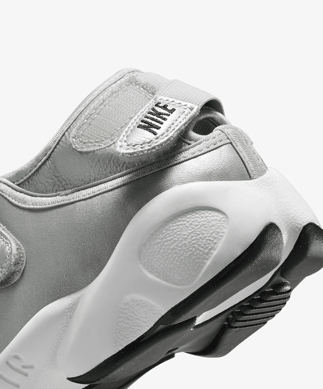 NIKE | AIR RIFT { METALLIC SILVER/SAIL-BLACK - Image 5