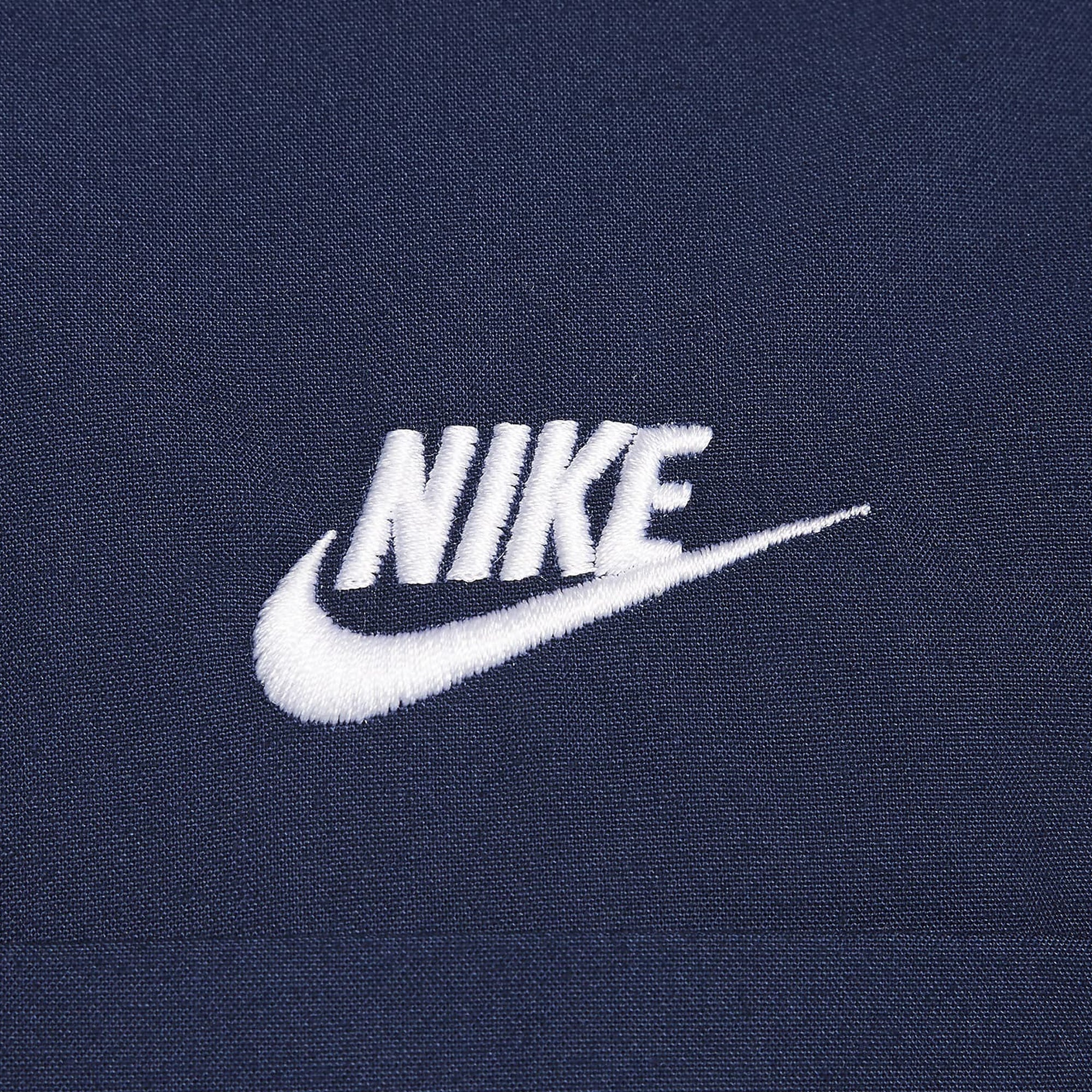 NIKE | CLUB SHORT SLEEVE OXFORD BUTTON-UP SHIRT { MIDNIGHT NAVY/WHITE - Image 4