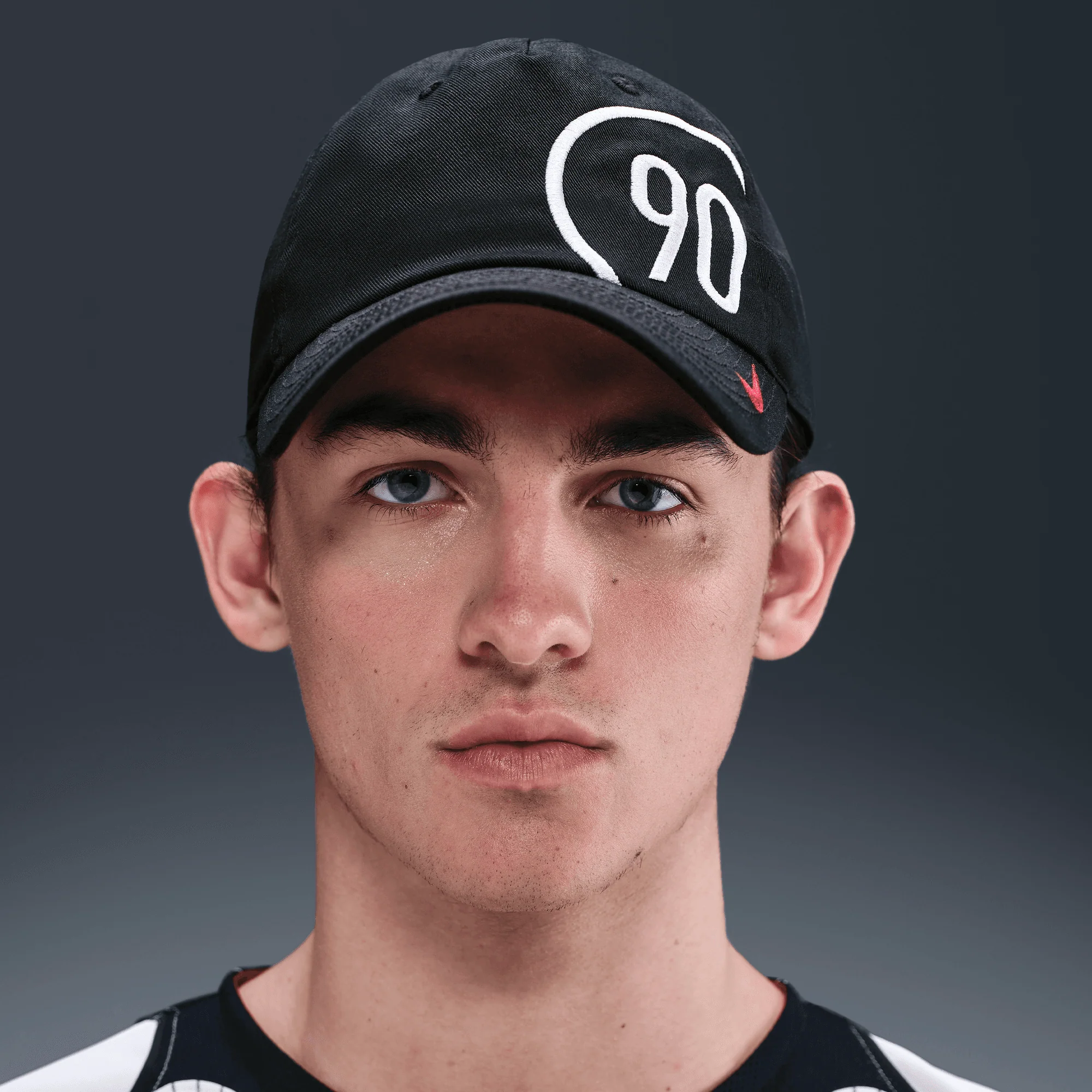 NIKE | CLUB UNSTRUCTURED CAP { BLACK/SAIL - Image 2