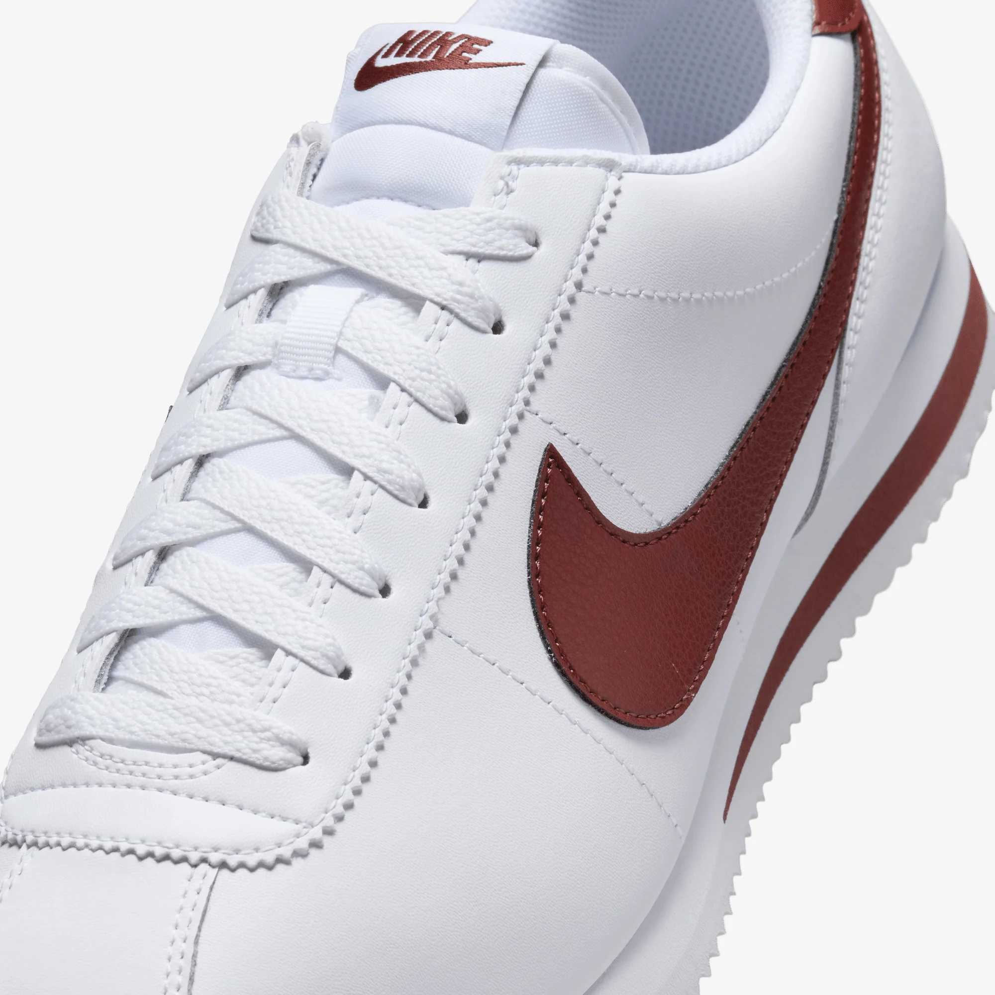 NIKE | CORTEZ { WHITE/DARK PONY - Image 5