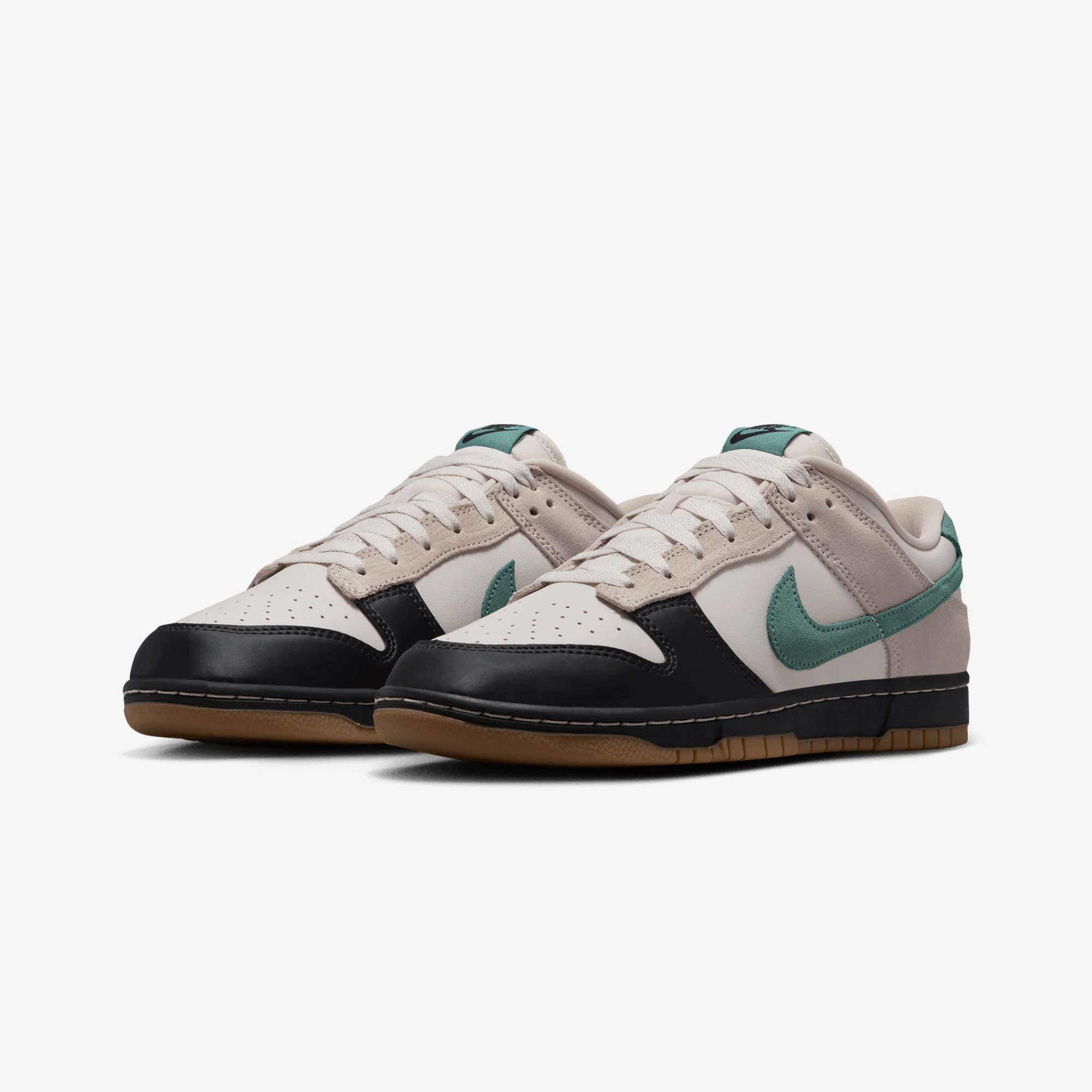 NIKE | DUNK LOW { LT OREWOOD BRN/BICOASTAL-CREAM II-BLACK - Image 4
