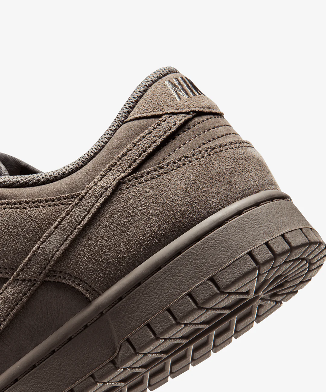 NIKE | DUNK LOW RETRO SE { CAVE STONE/CAVE STONE-CAVE STONE - Image 7