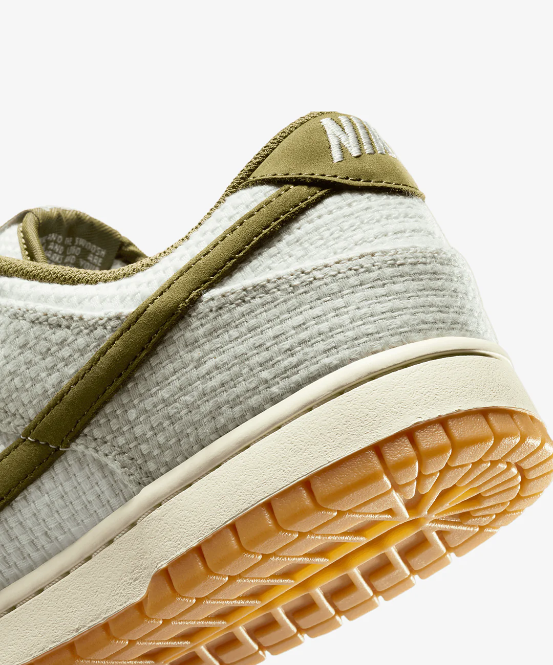 NIKE | DUNK LOW RETRO SE { LIGHT BONE/SUMMIT WHITE/PALE IVORY/PILGRIM - Image 6
