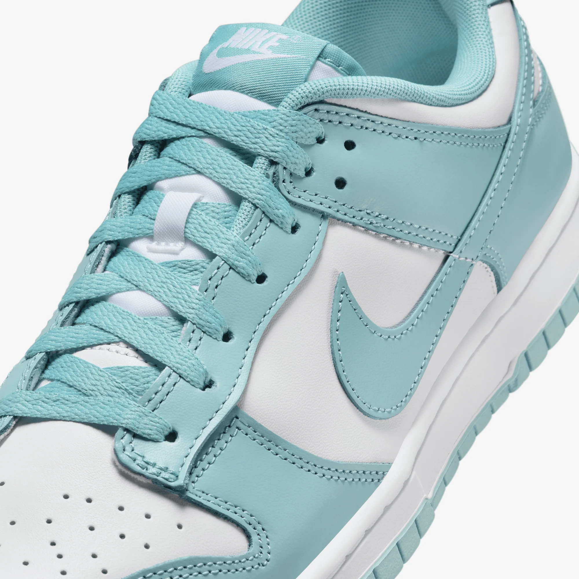 NIKE | DUNK LOW RETRO { WHITE/DENIM TURQ - Image 5