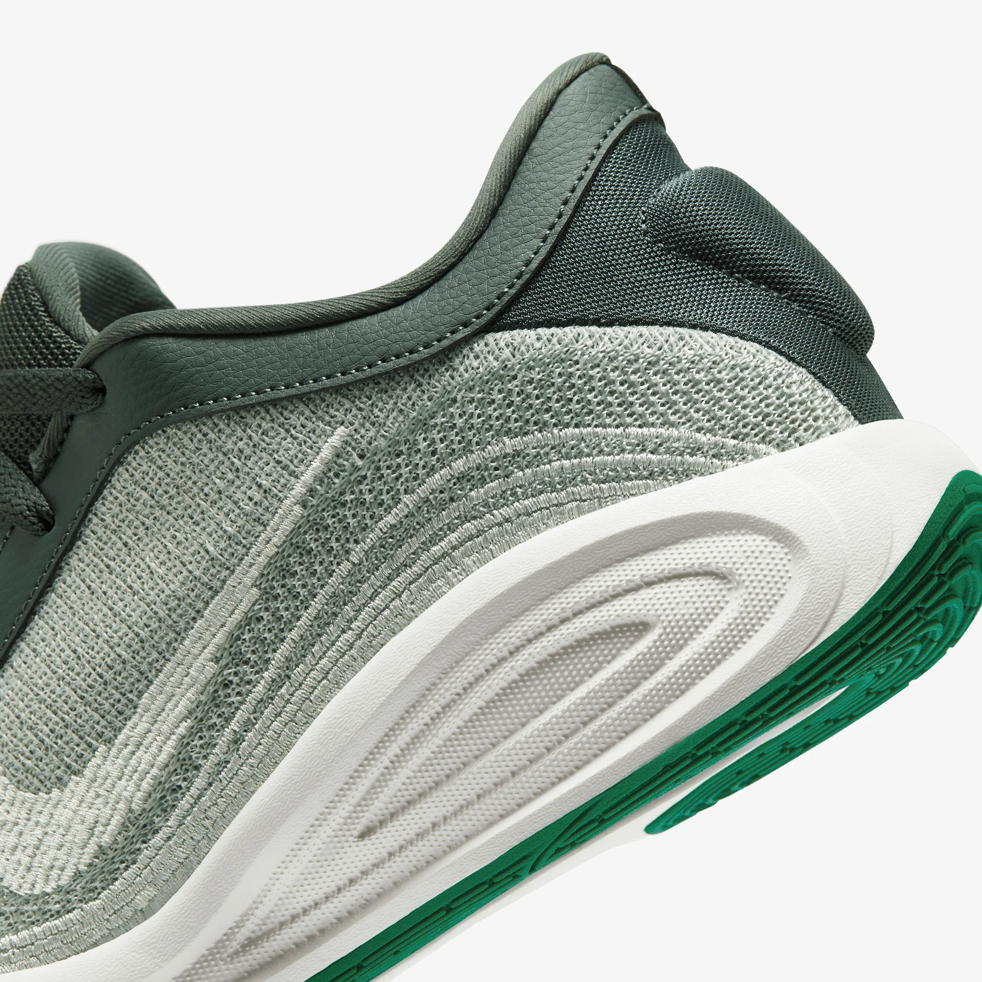 NIKE | G.T. HUSTLE ACADEMY EP { VINTAGE GREEN/SAIL-STADIUM GREEN - Image 6