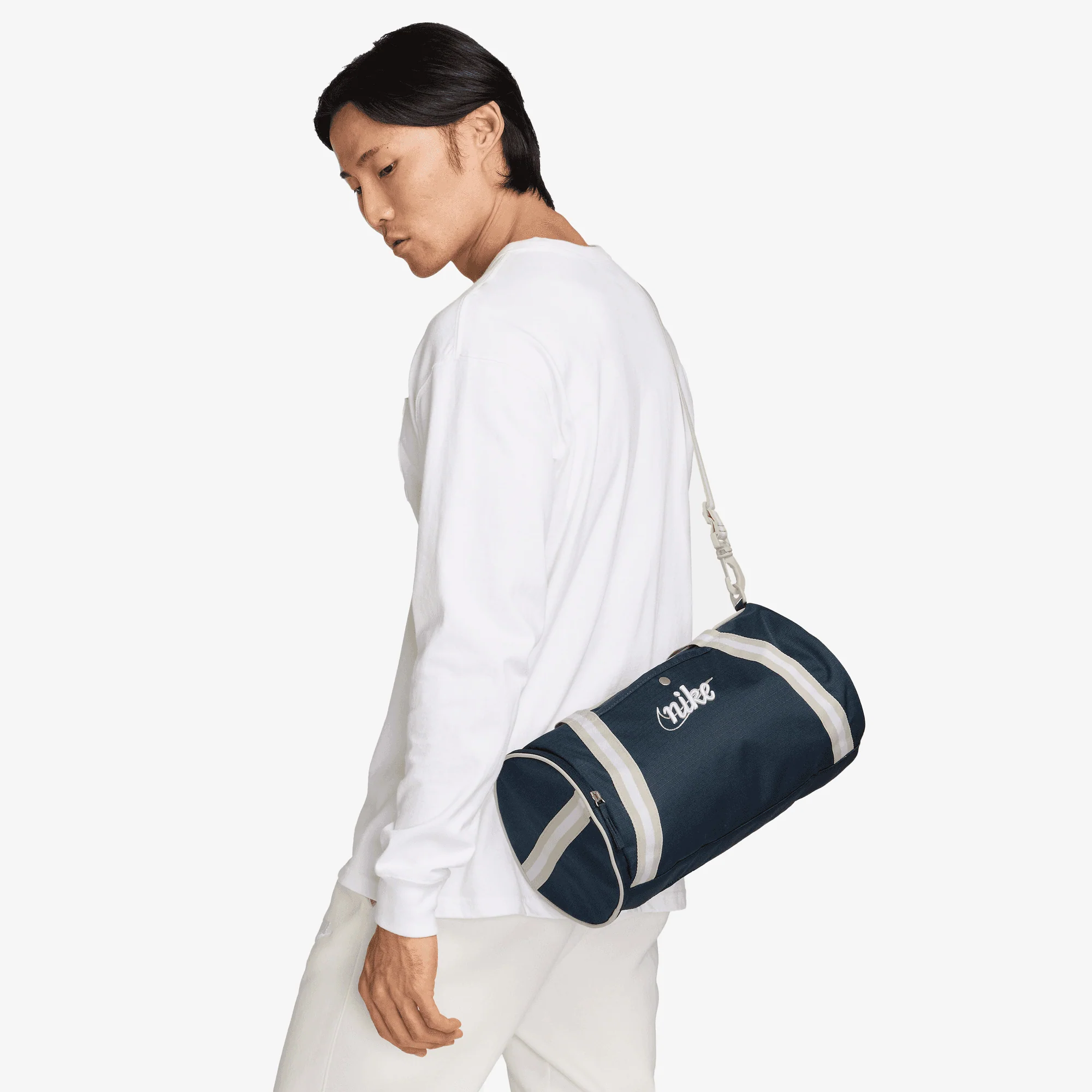 NIKE | HERITAGE RETRO DUFFEL BAG (13L) { ARMORY NAVY/SEA GLASS/SEA GLASS - Image 8