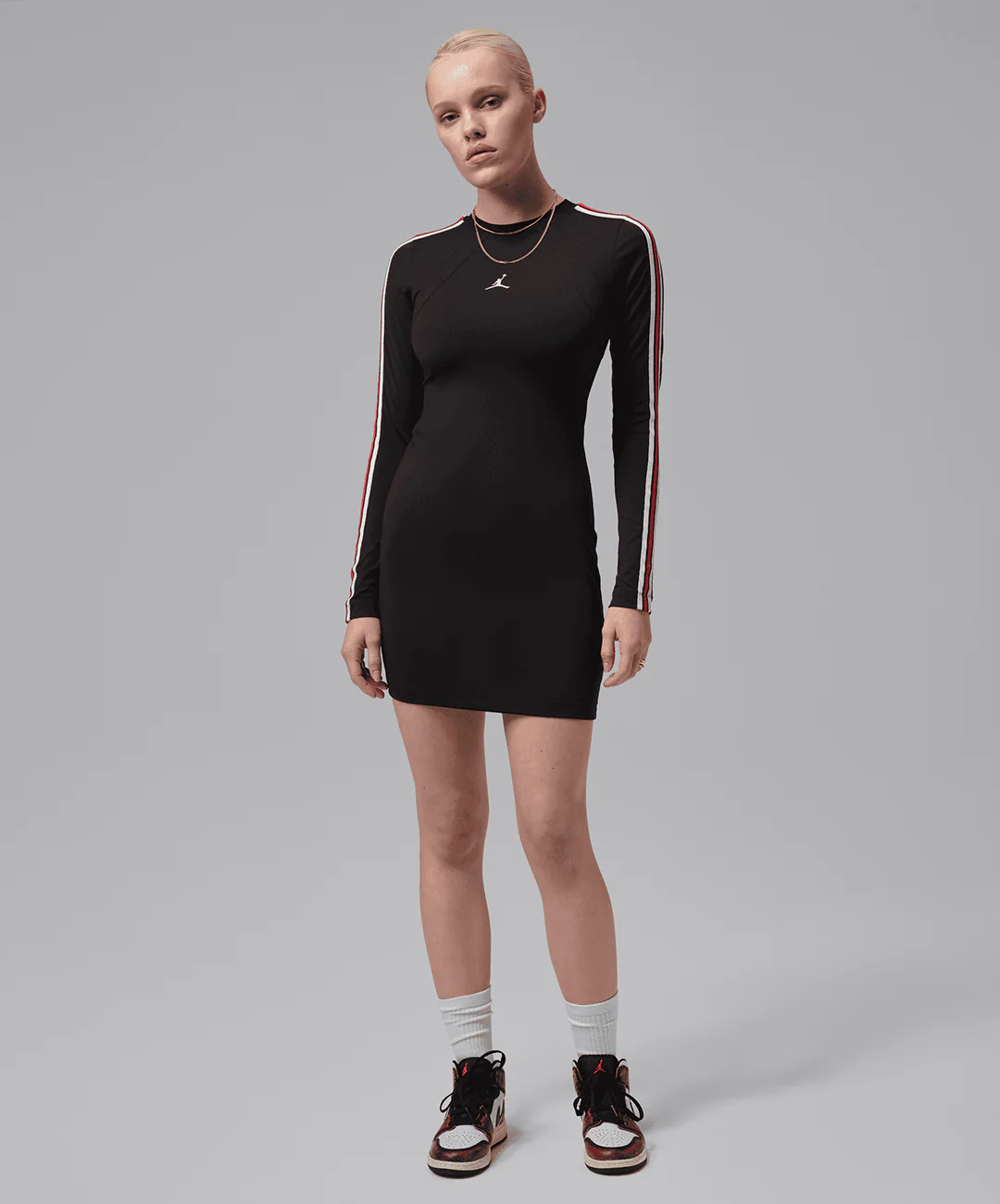 NIKE | BROOKLYN LONG-SLEEVE DRESS { BLACK/ GYM RED/ SAIL - Image 5