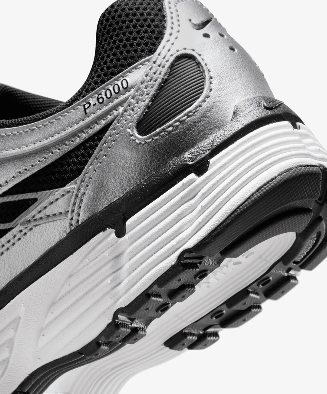 NIKE | P-6000 { METALLIC SILVER/METALLIC SILVER-BLACK - Image 6