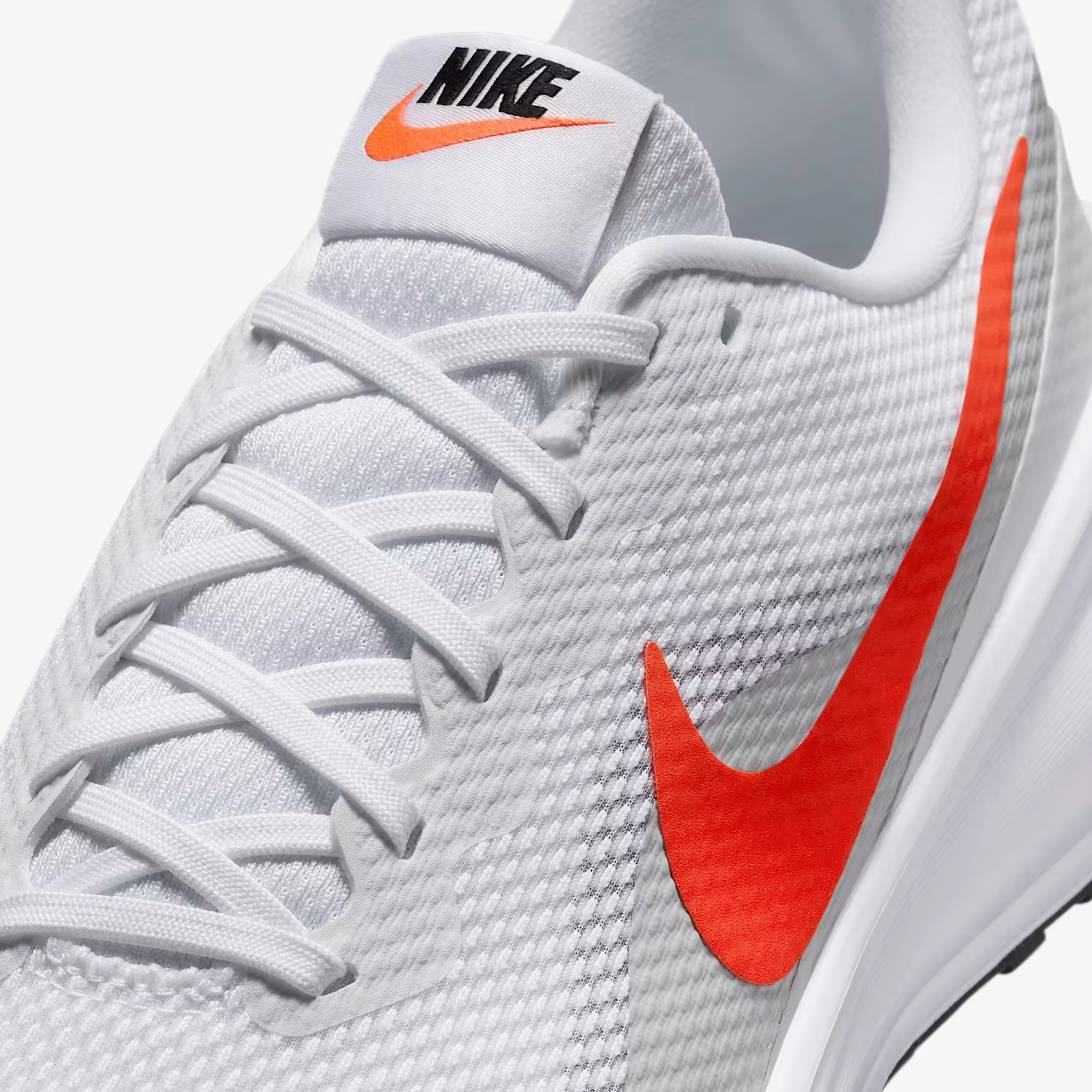 Nike | REVOLUTION 8 { WHITE/BRIGHT CRIMSON-PURE PLATINUM-BLACK - Image 4