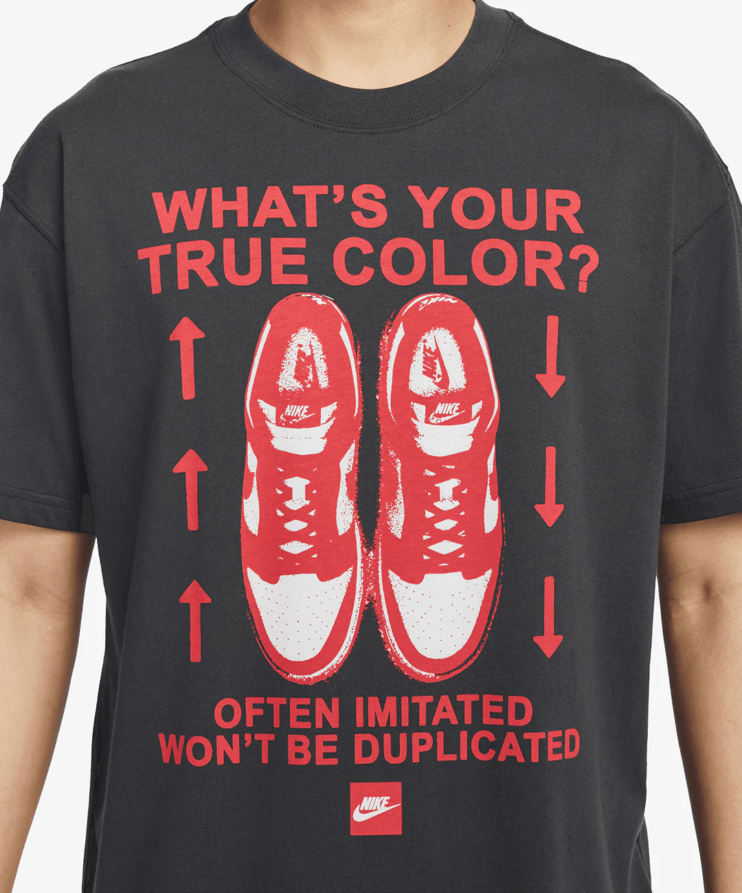 NIKE | SPORTSWEAR T-SHIRT { ANTHRACITE - Image 4