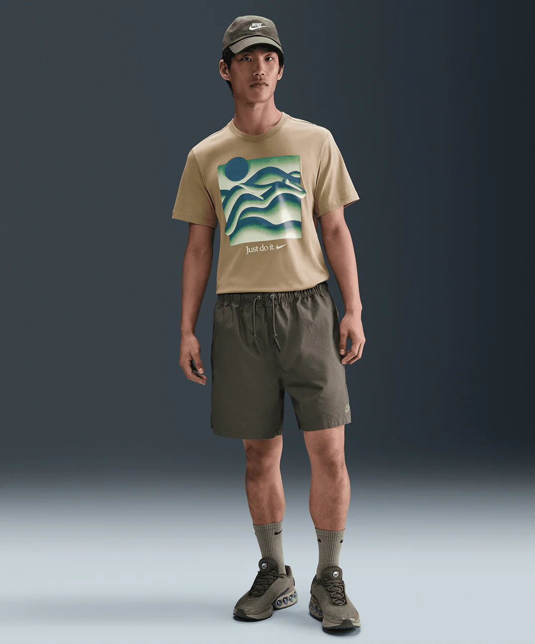 NIKE | SPORTSWEAR T-SHIRT { PARACHUTE BEIGE - Image 4
