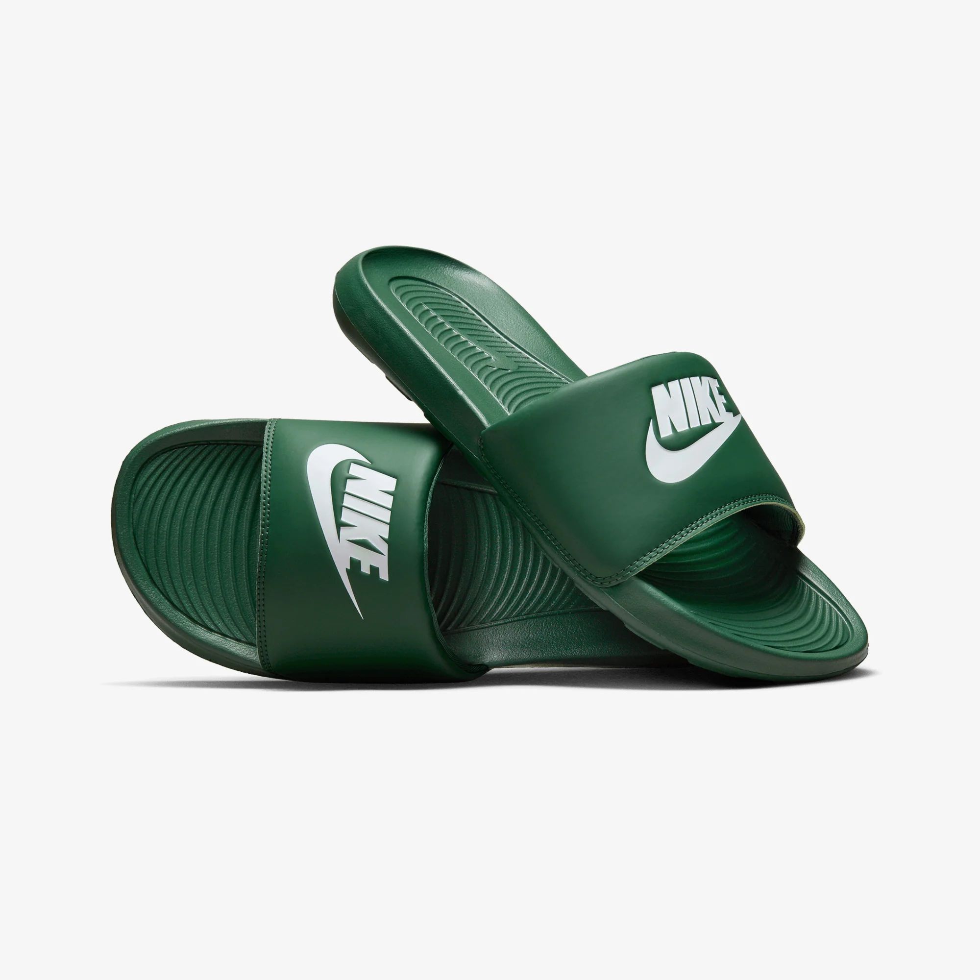NIKE | VICTORI ONE { FIR/WHITE-FIR - Image 3