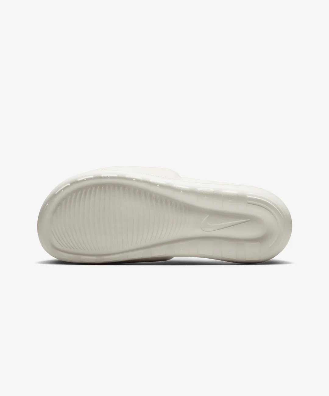 NIKE | VICTORI ONE { SAIL/CUCUMBER CALM - Image 5