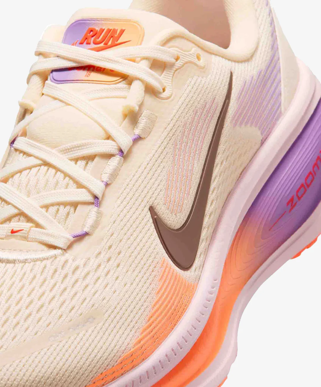 NIKE | VOMERO 18 { CHALK/PINK FOAM/BRIGHT VIOLET/TATTOO - Image 5